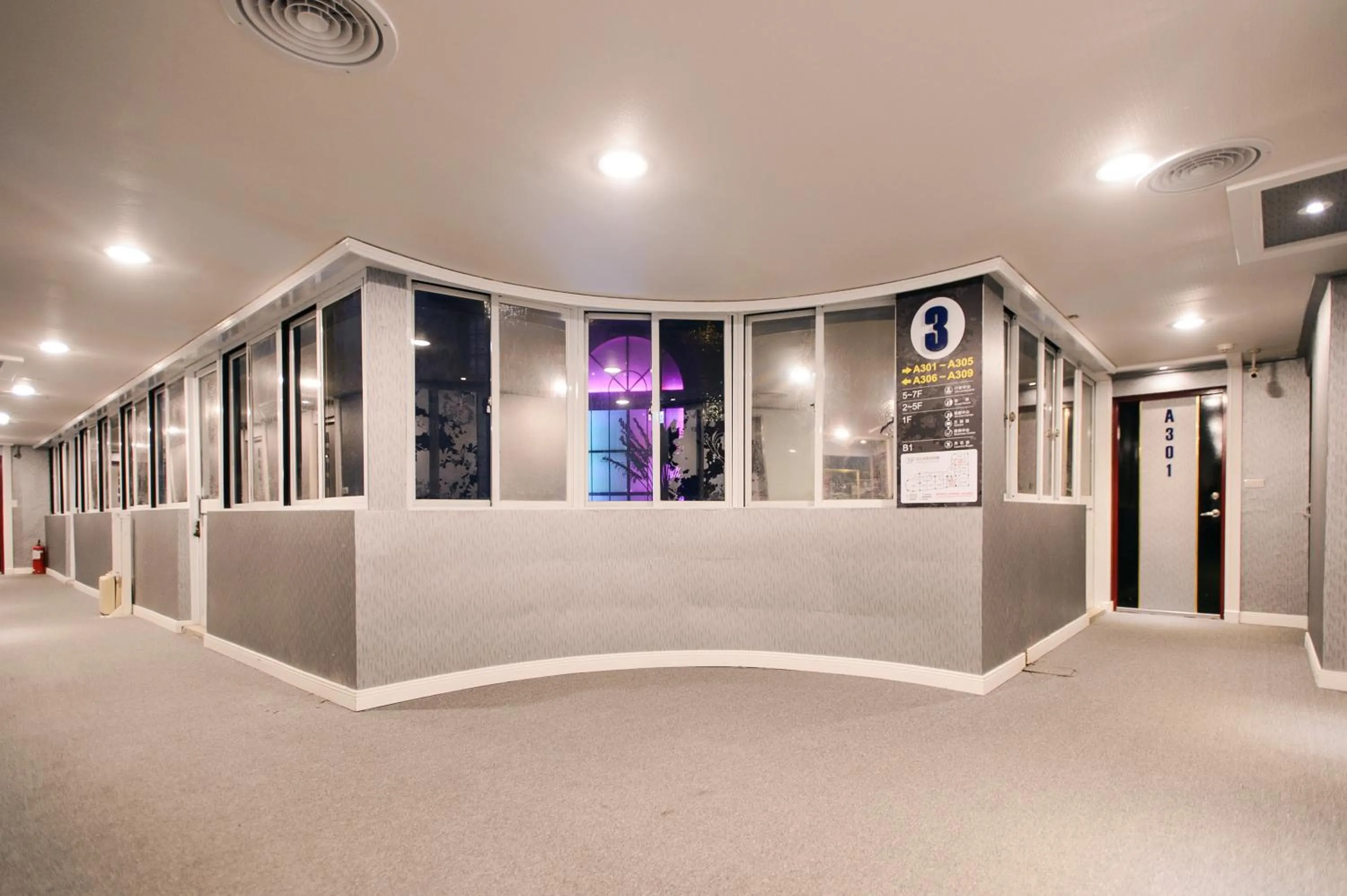 Area and facilities in Duke Business Hotel