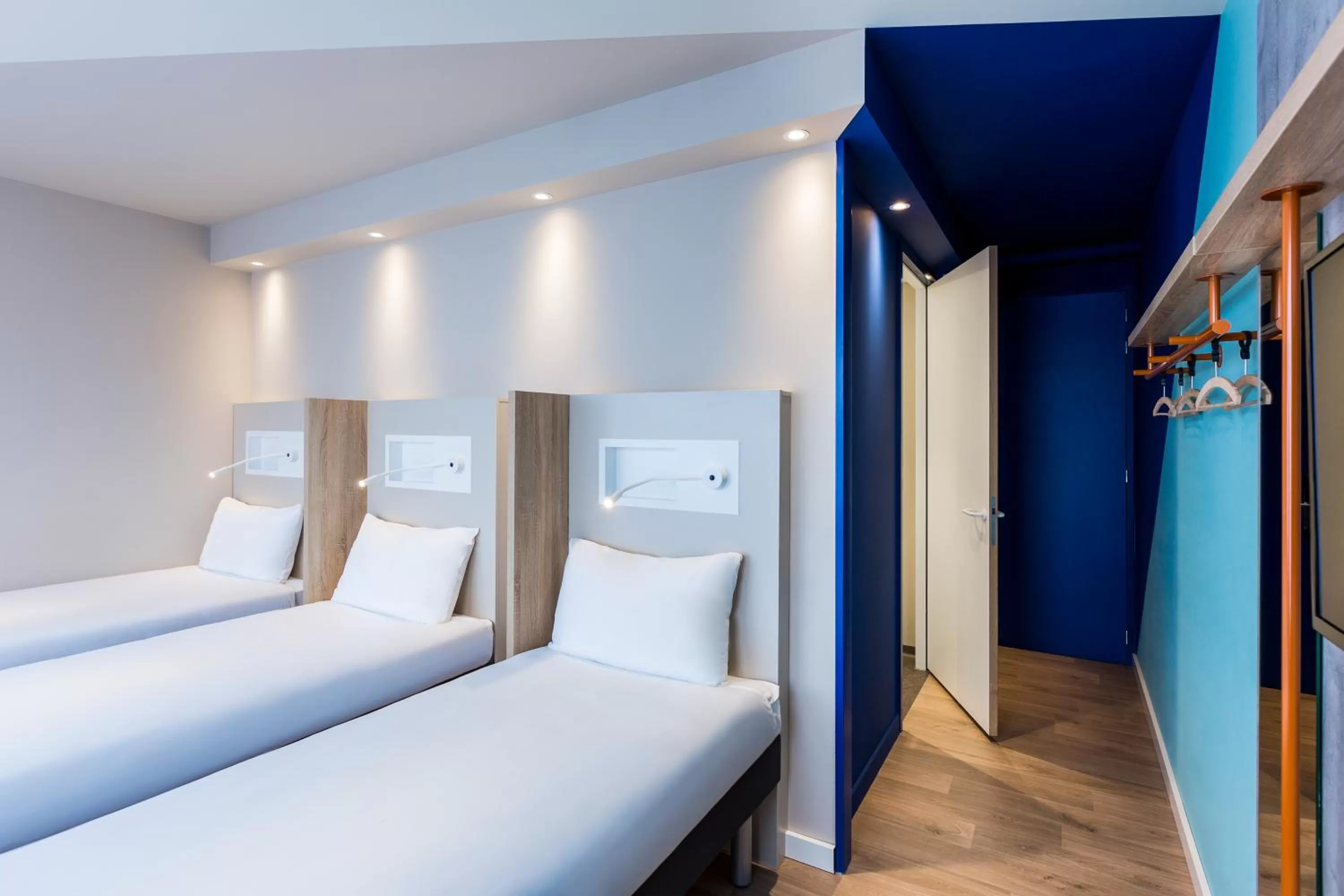 Bedroom, Bed in ibis budget Amsterdam City South