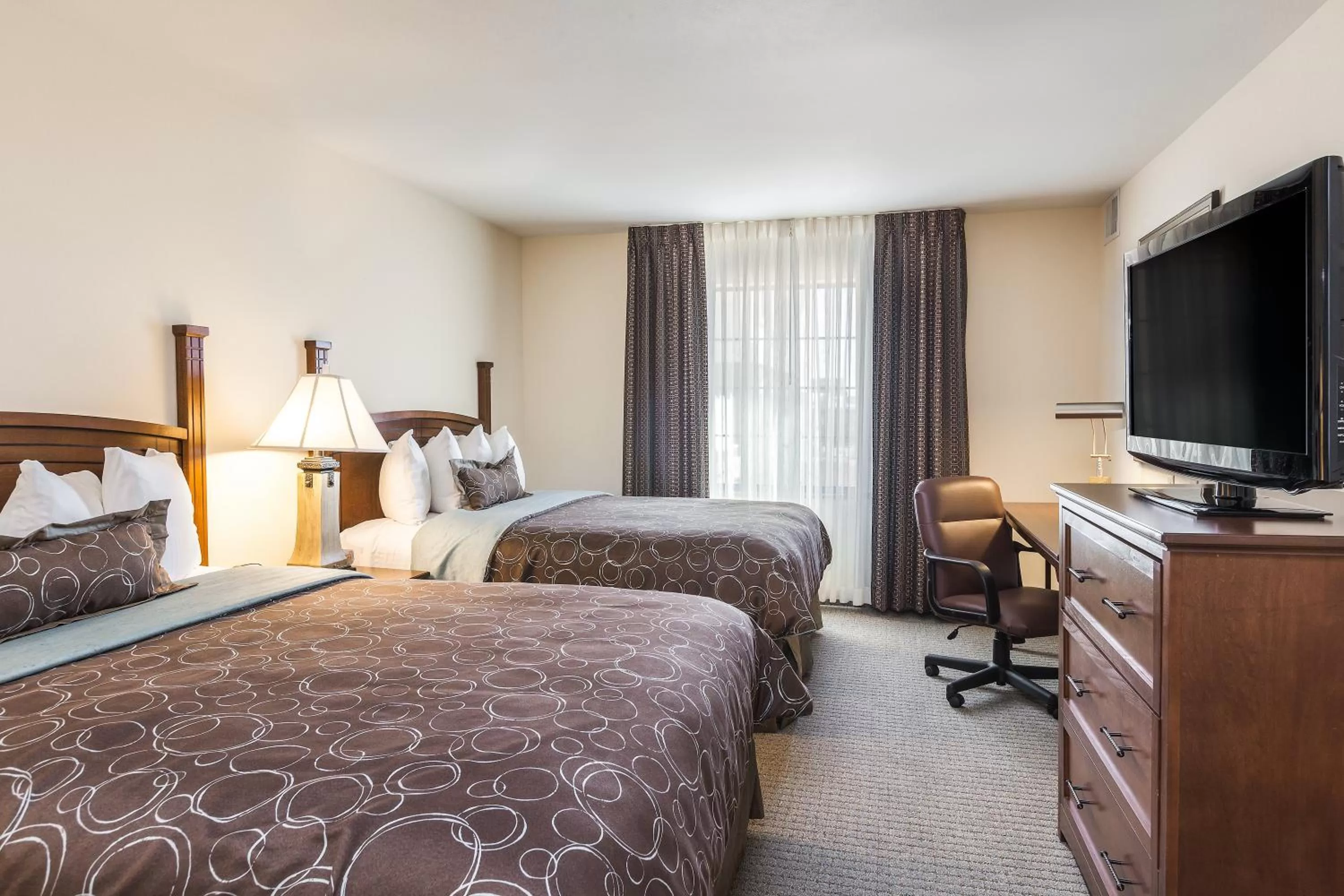 Photo of the whole room, Bed in Staybridge Suites El Paso Airport by IHG