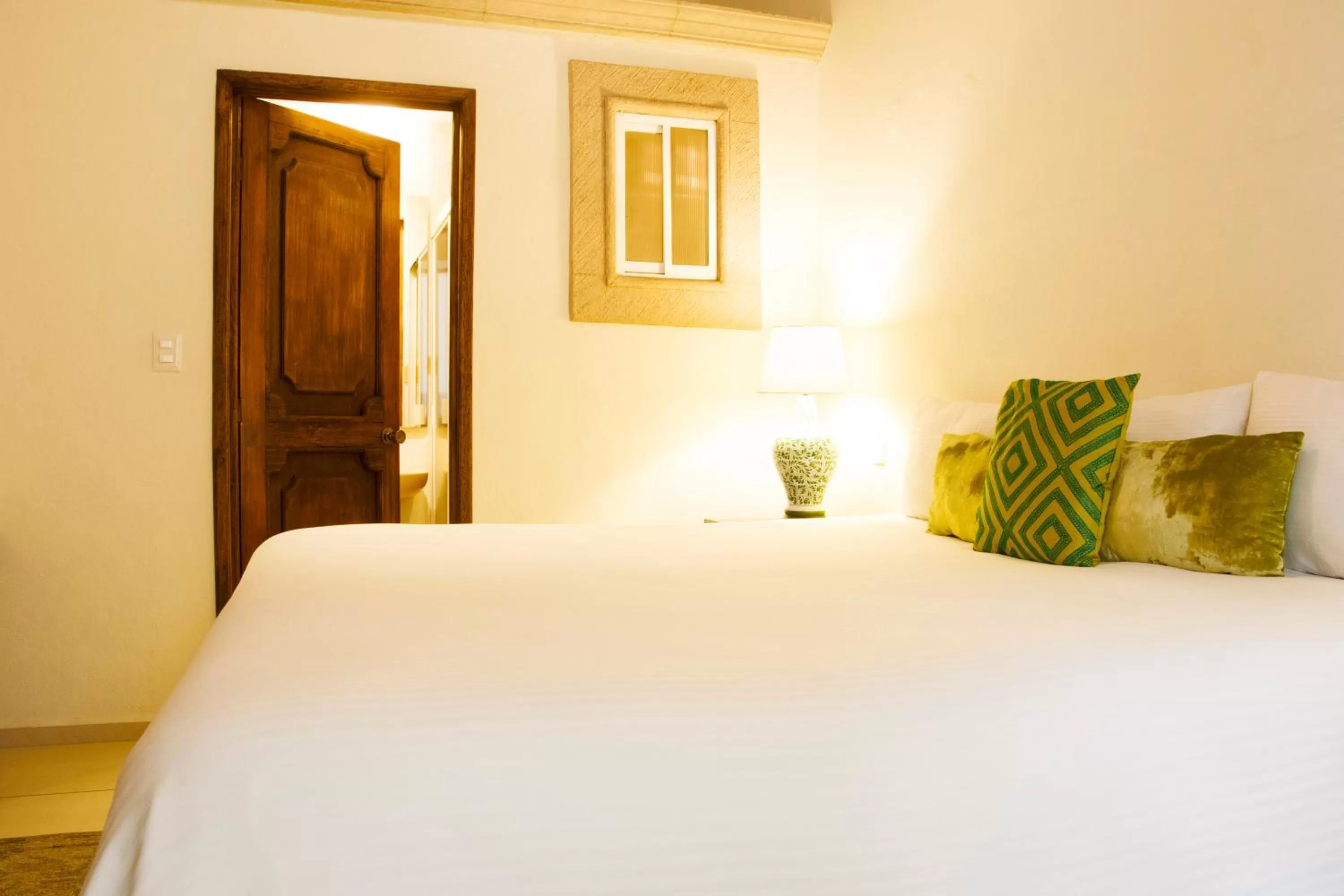 Bedroom, Bed in Hotel Expres By Hosting House