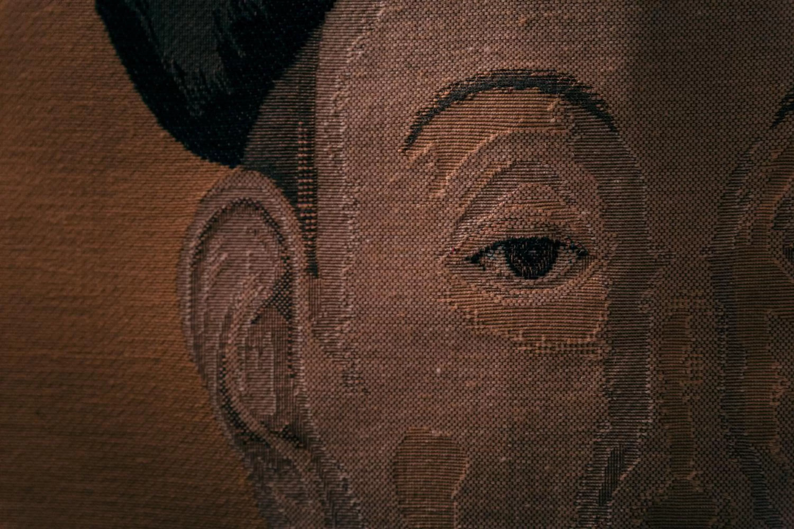 Decorative detail in Hôtel des Deux Clefs