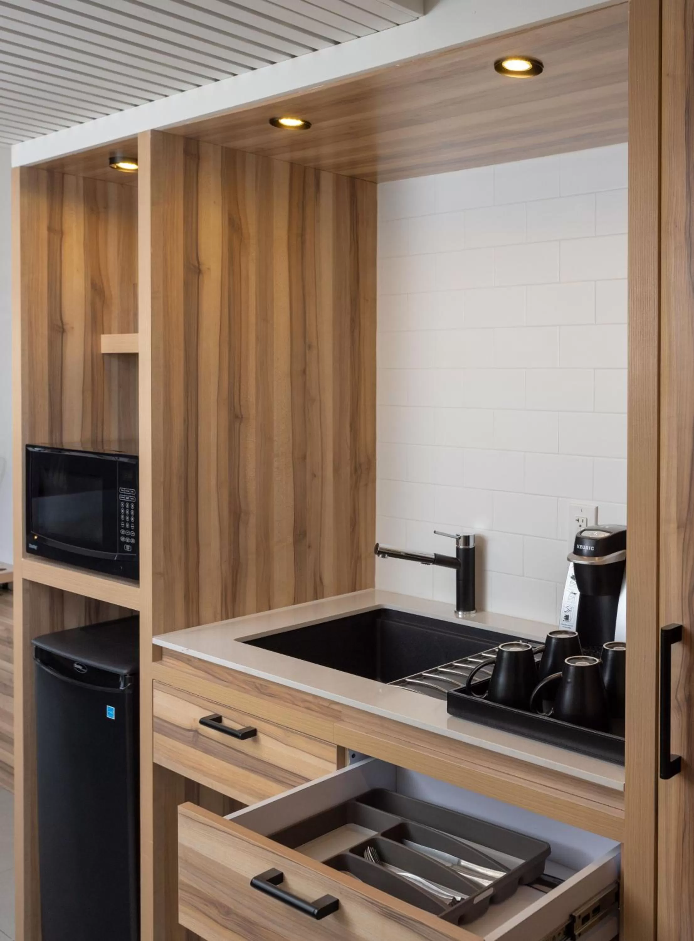 Coffee/tea facilities in The Locale Hotel Grand Cayman