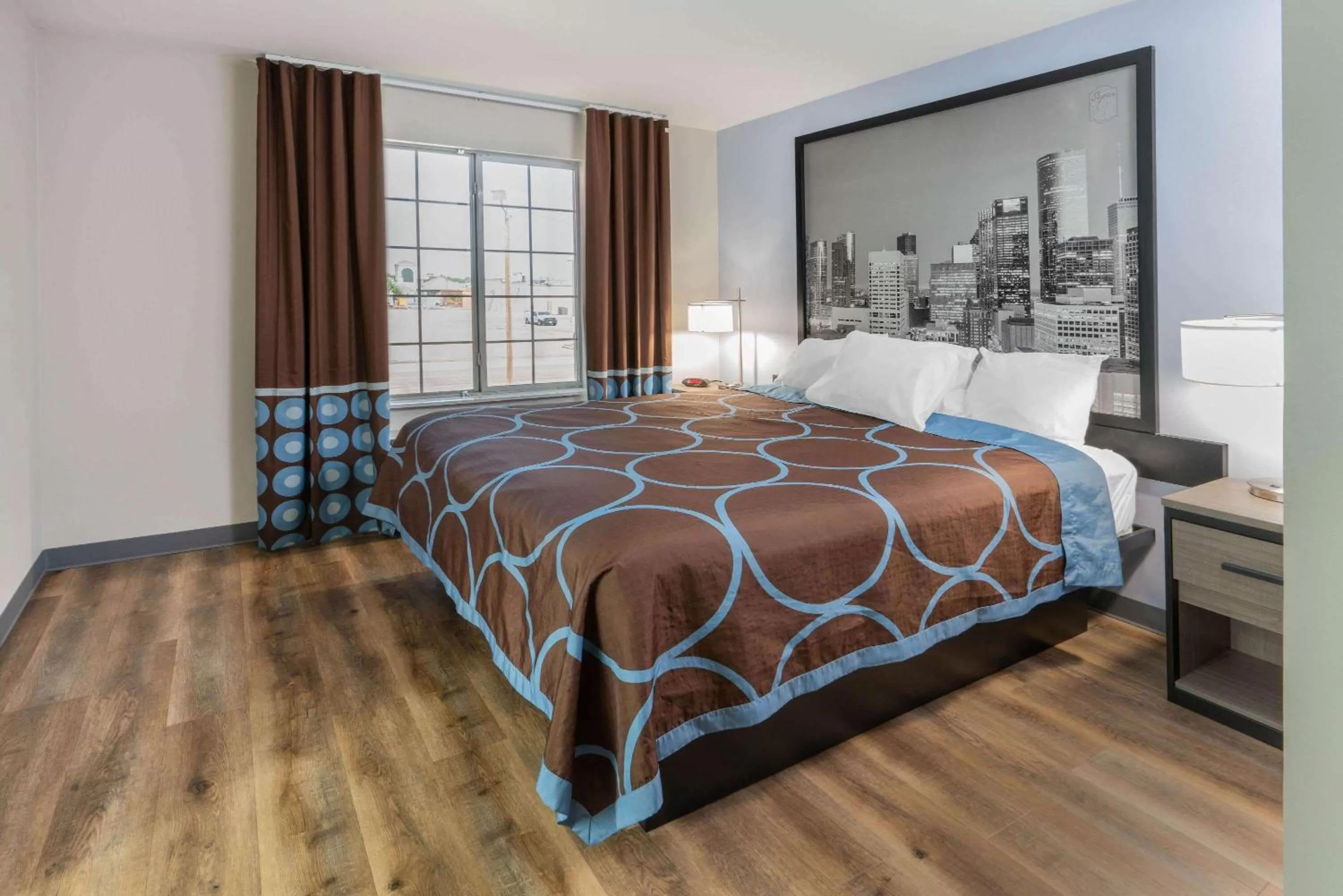 Photo of the whole room, Bed in Super 8 by Wyndham Amarillo West