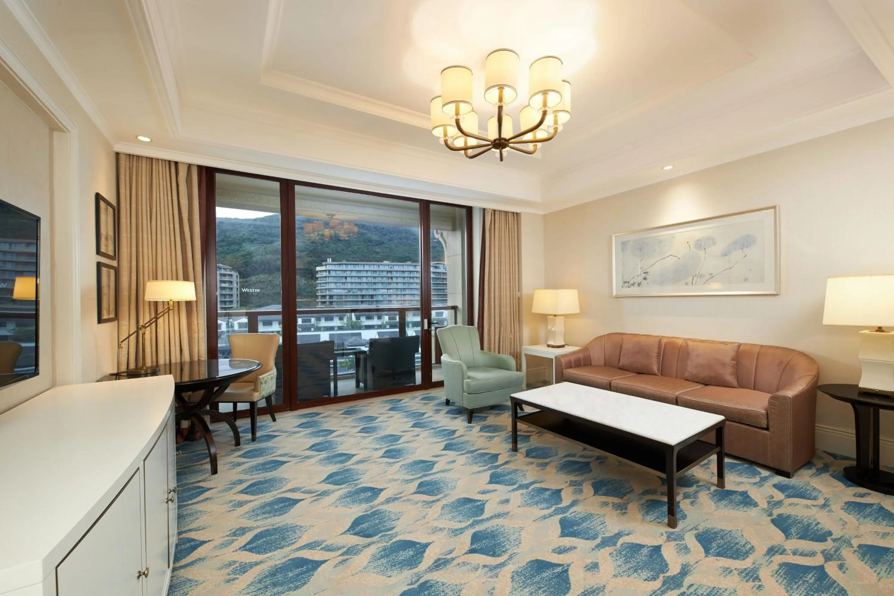 Living room in The Westin Zhujiajian Resort, Zhoushan