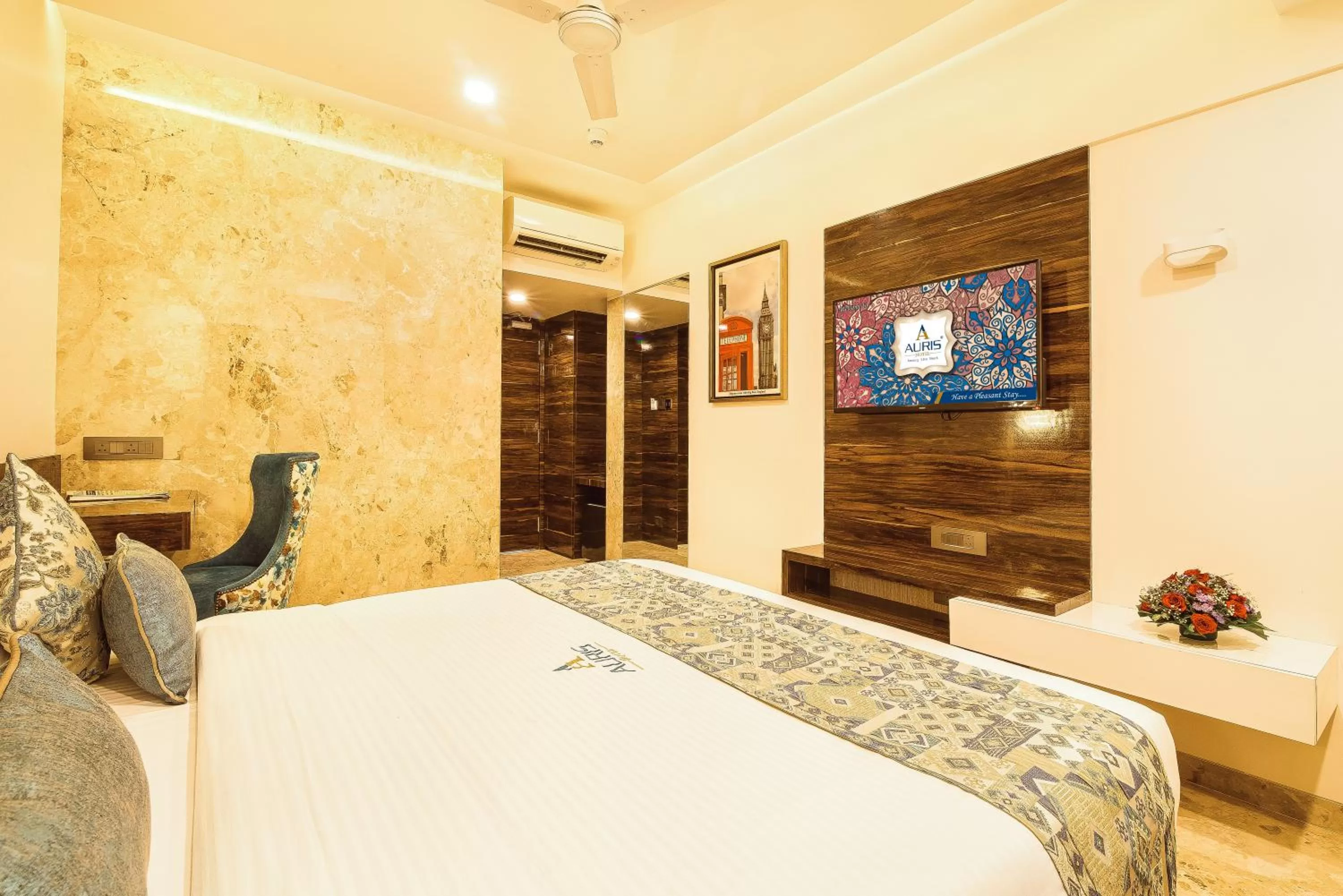 Bedroom, Bed in Hotel Auris & Banquets, Mumbai International Airport