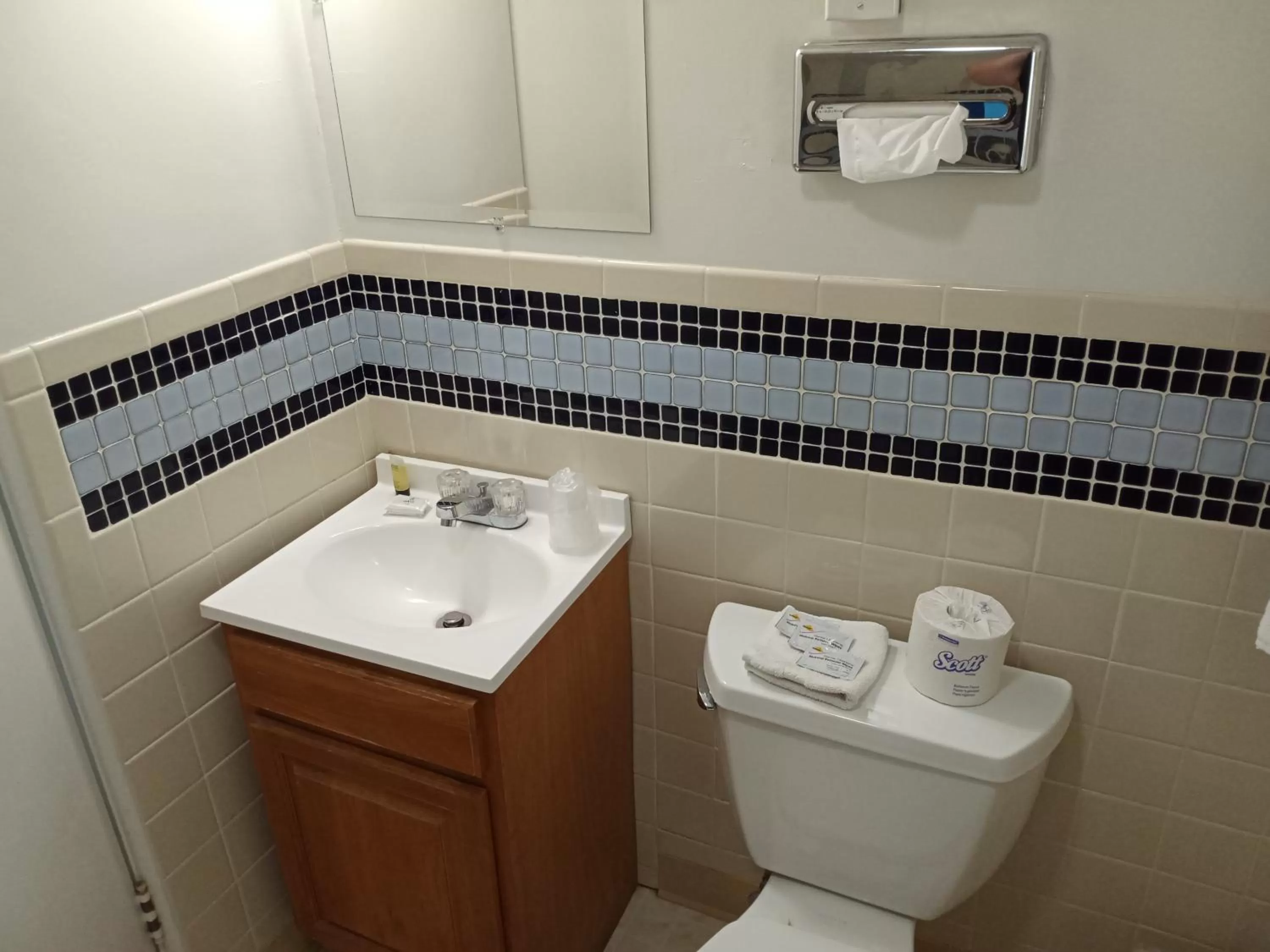 Bathroom in Eight Bar B Motel