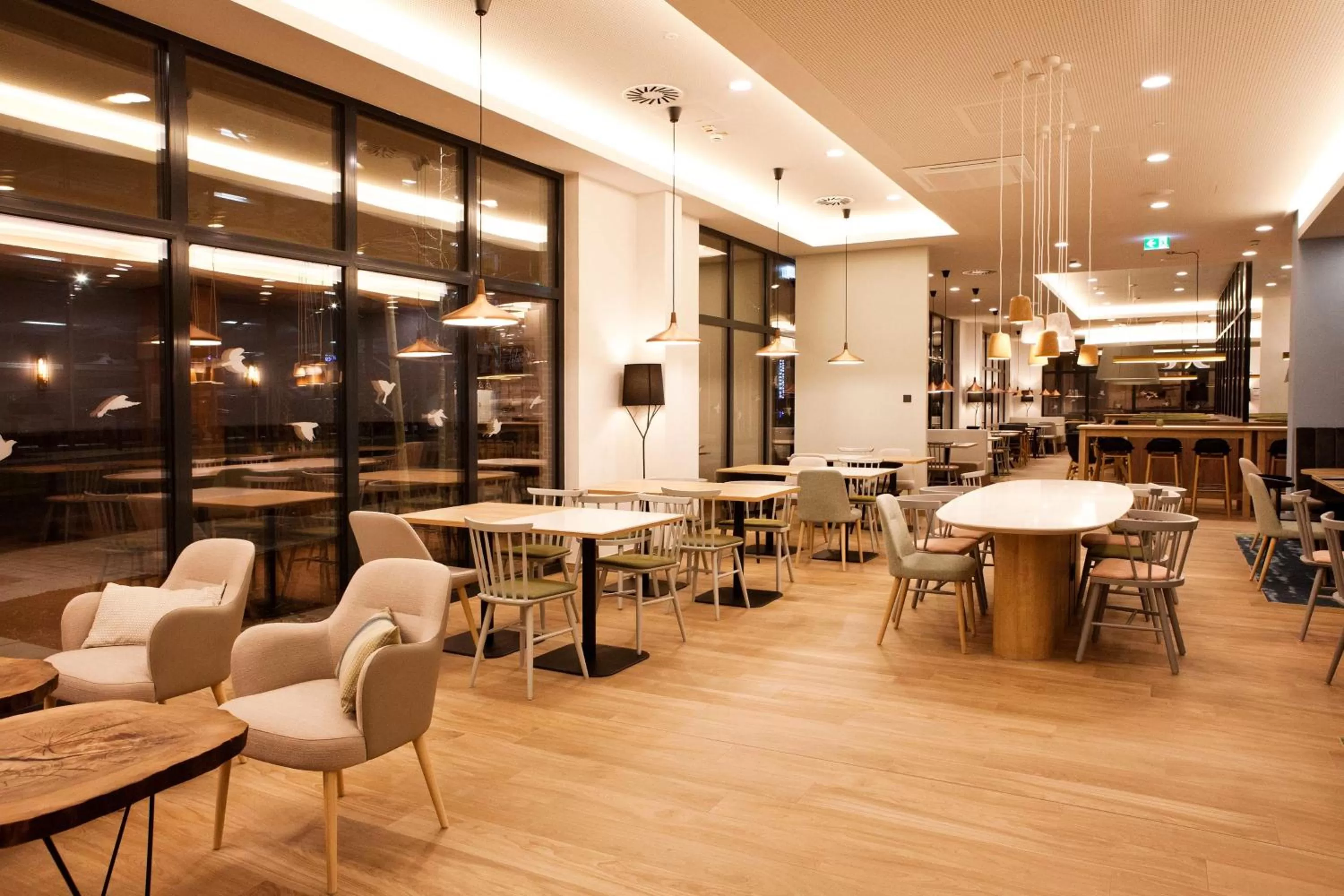 Restaurant/places to eat in Hilton Garden Inn Munich Messe