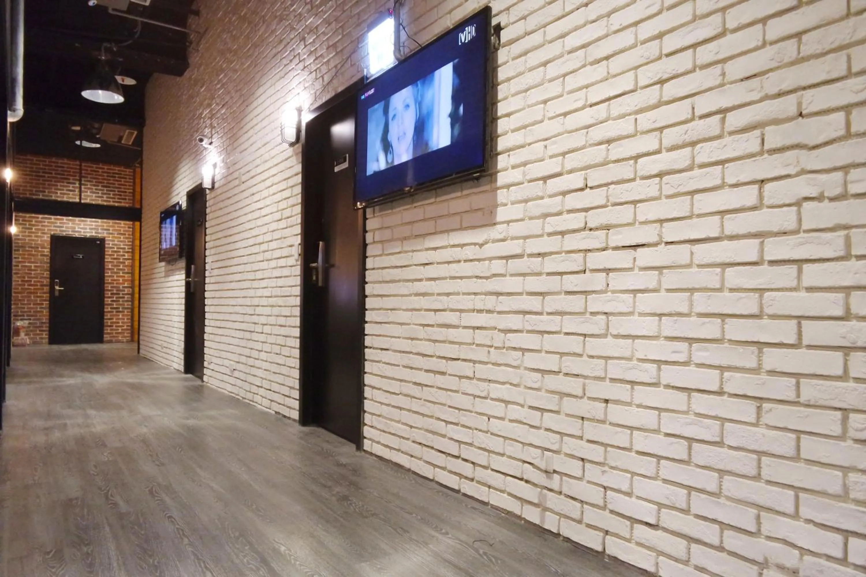 Communal lounge/ TV room in Angels Hostel Taipei Ximen