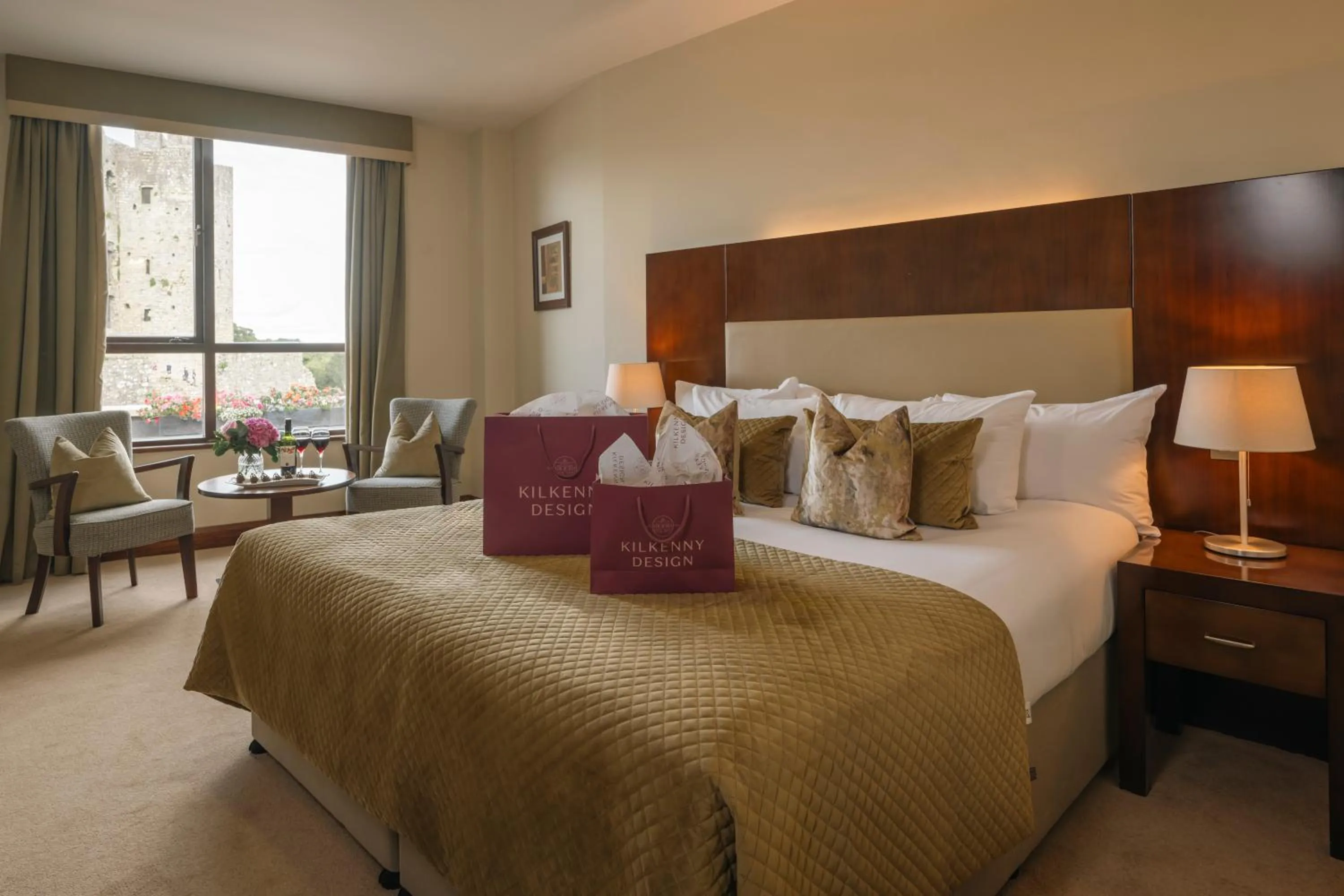 Bedroom, Bed in Trim Castle Hotel