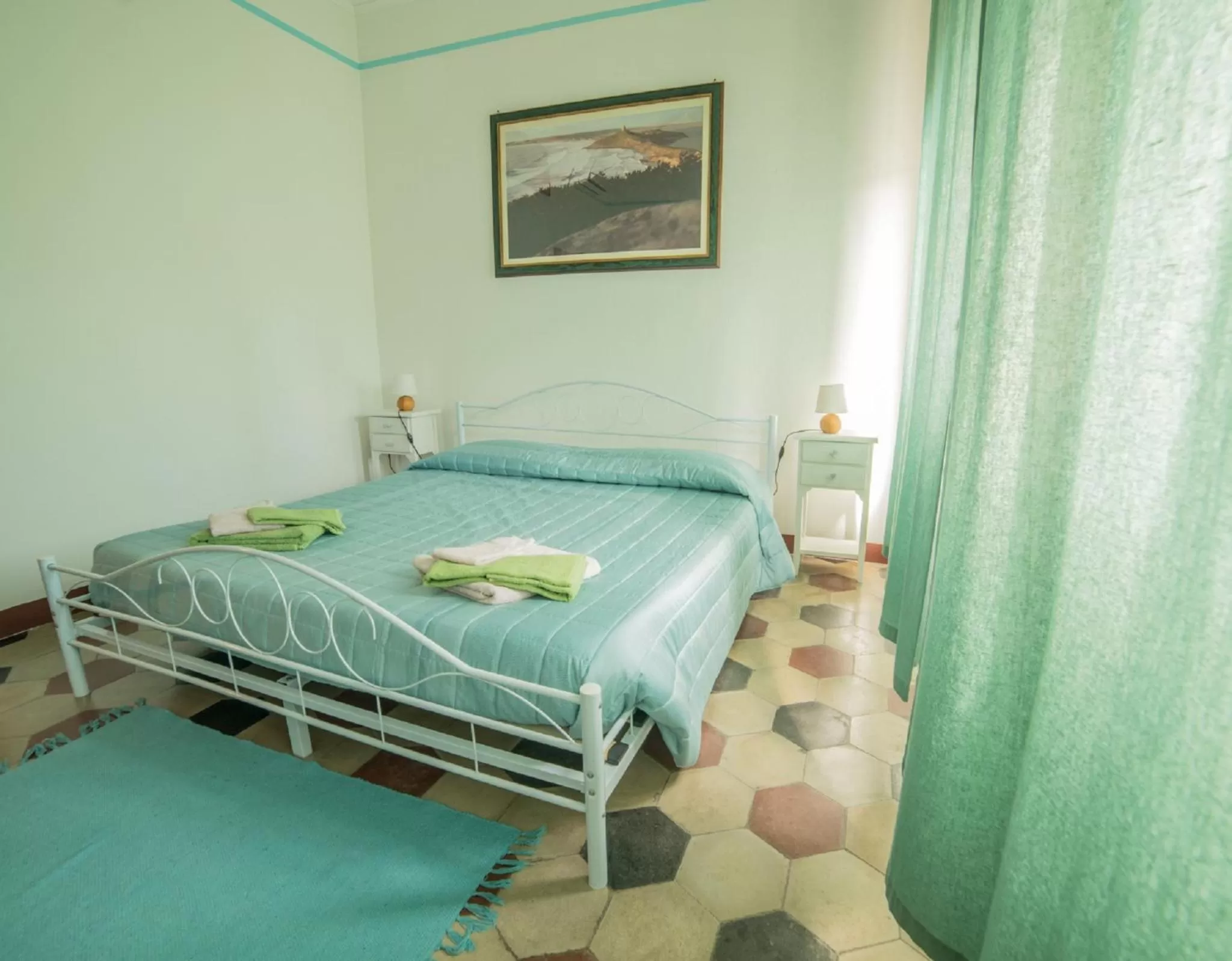 Photo of the whole room, Bed in S'Apprigu B&B