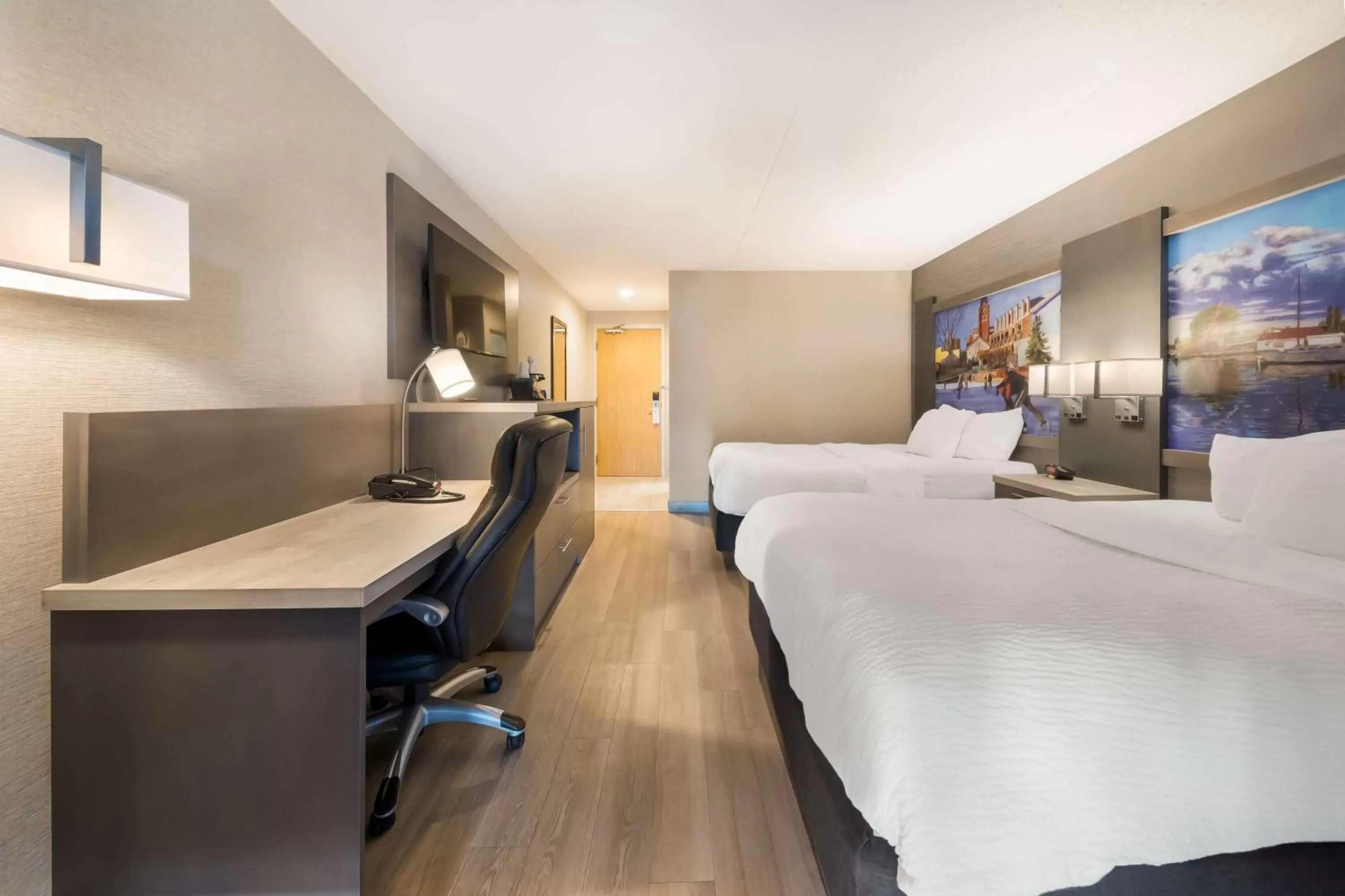 Bedroom, Bed in Best Western Belleville