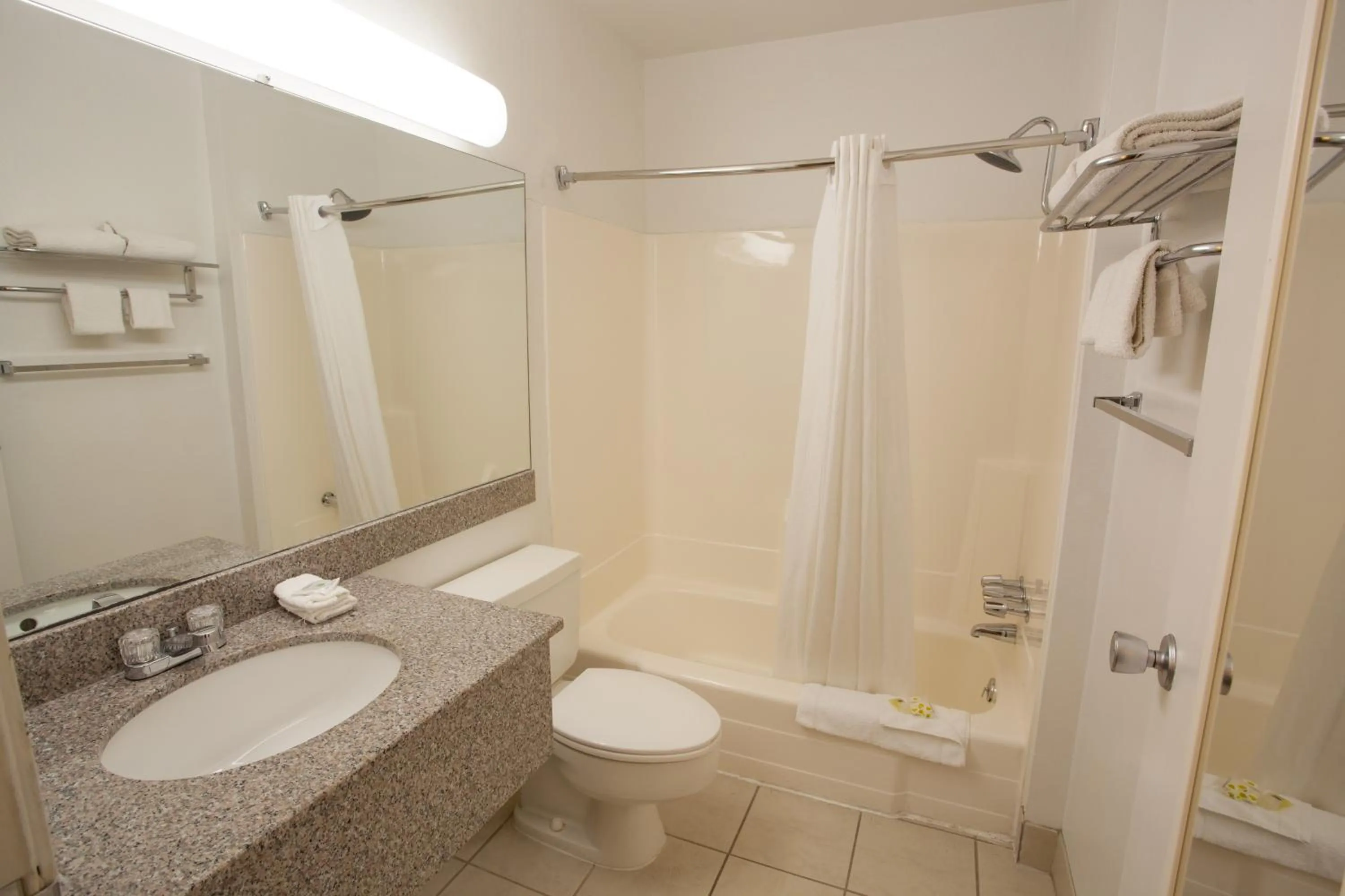 Bathroom in Aviation Inn