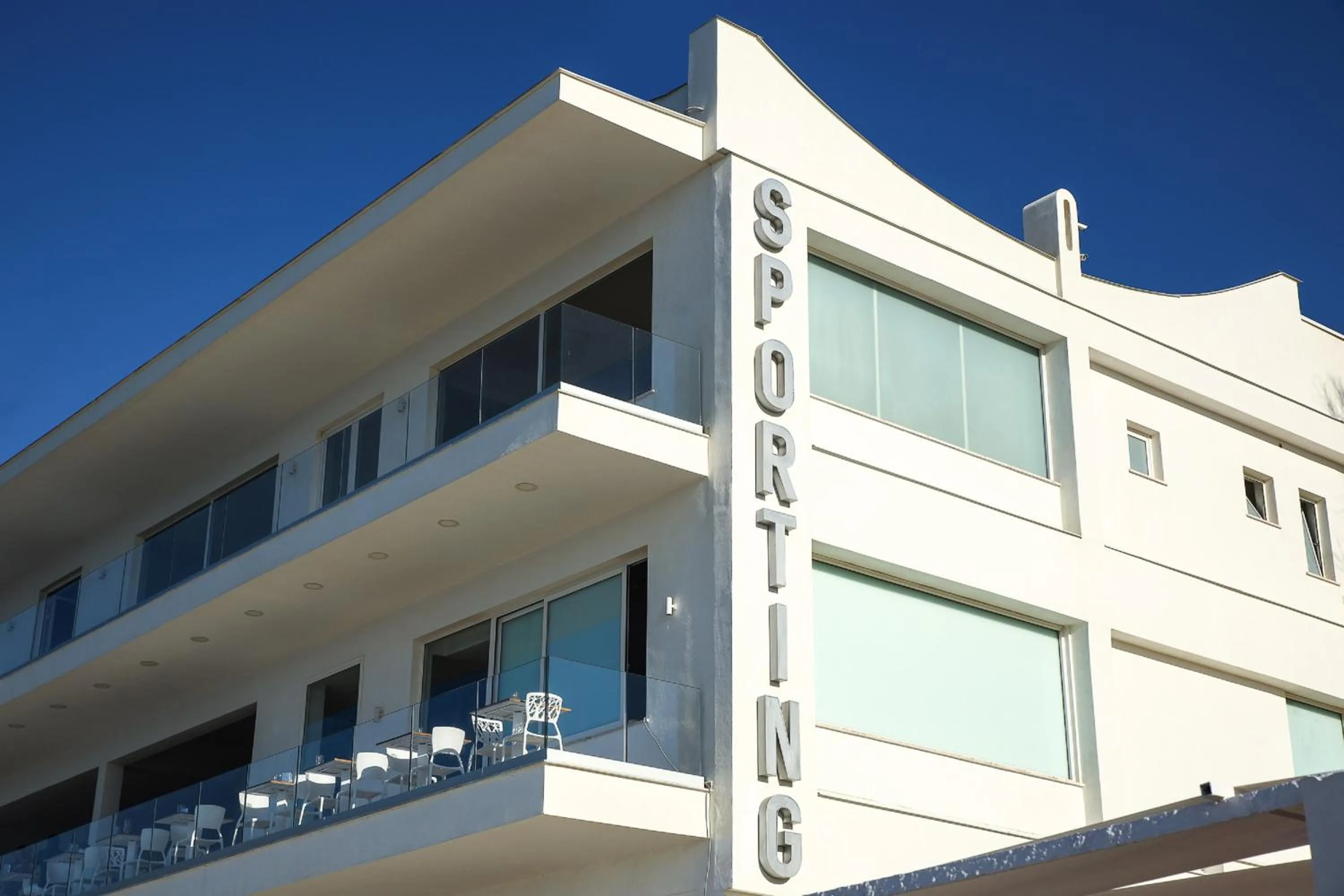 Property building in Hotel Sporting Club