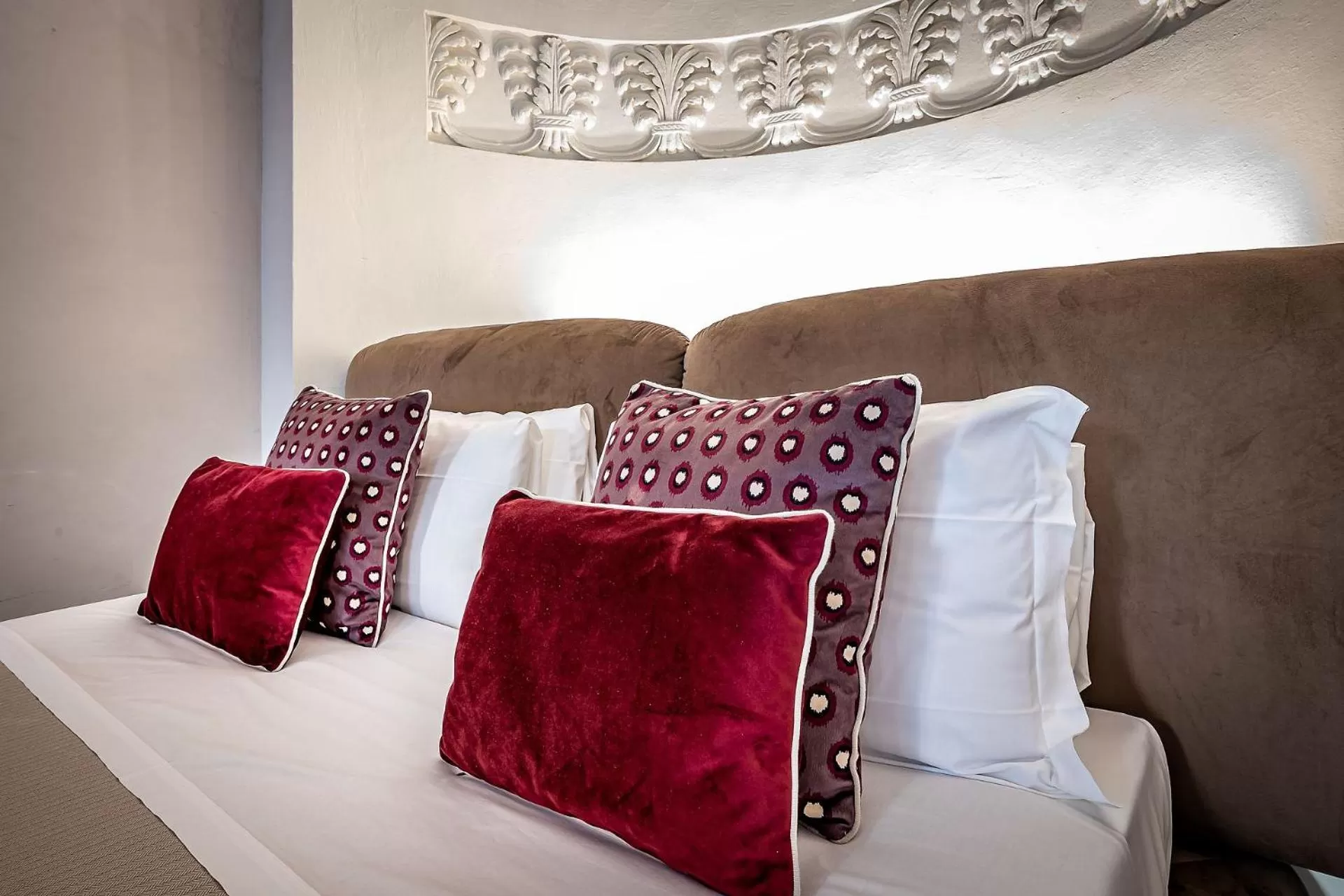 Decorative detail, Bed in Hotel La Scaletta al Ponte Vecchio