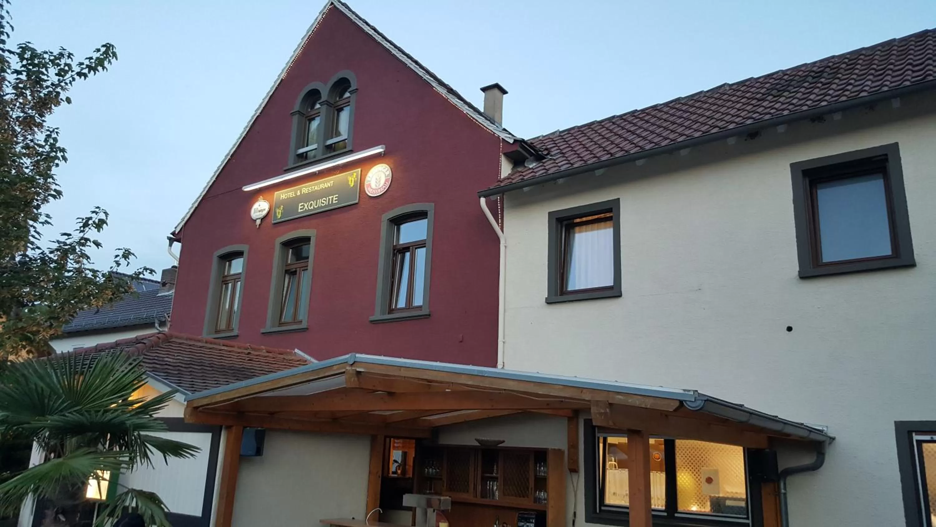 Facade/entrance in Hotel Exquisite