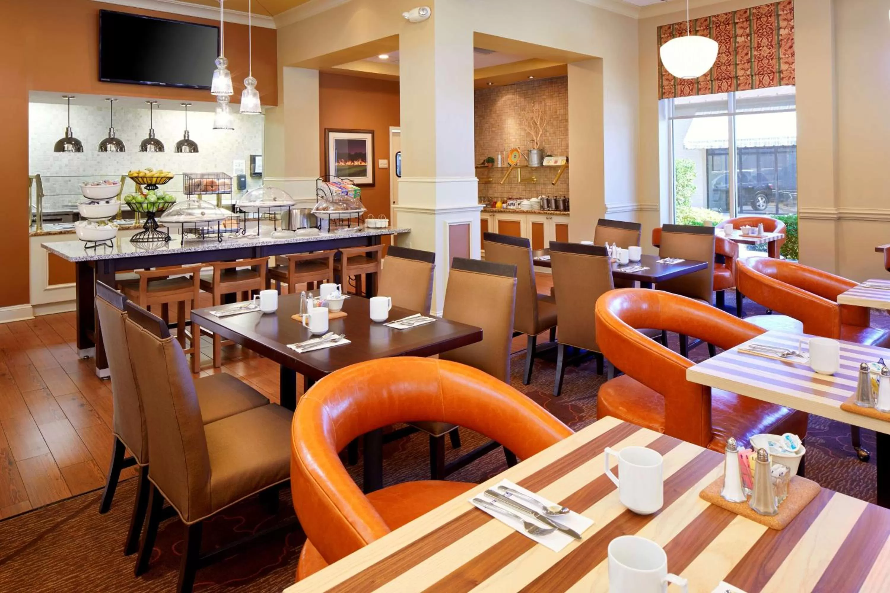 Restaurant/places to eat in Hilton Garden Inn Savannah Midtown