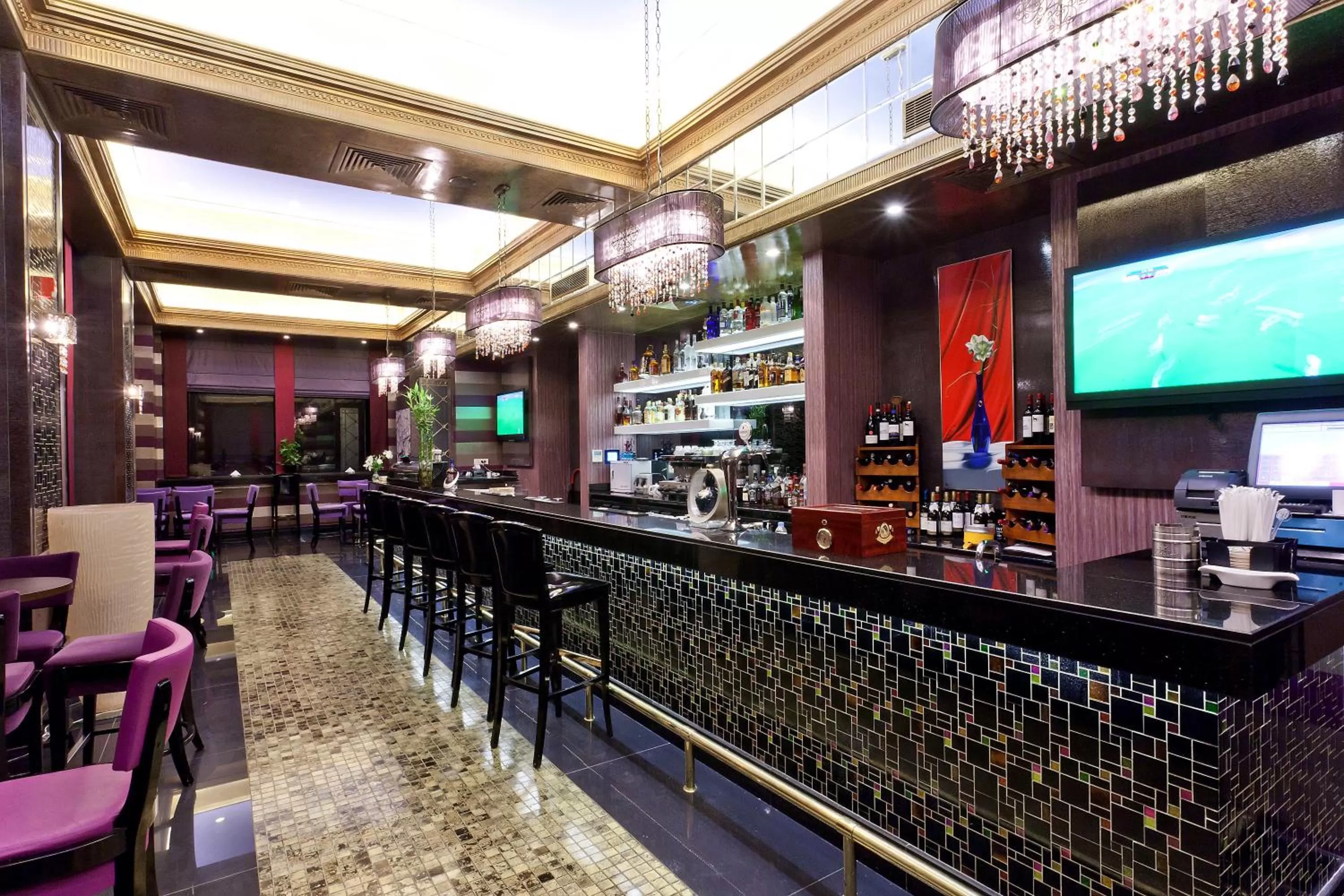 Lounge or bar in Divan Erbil Hotel