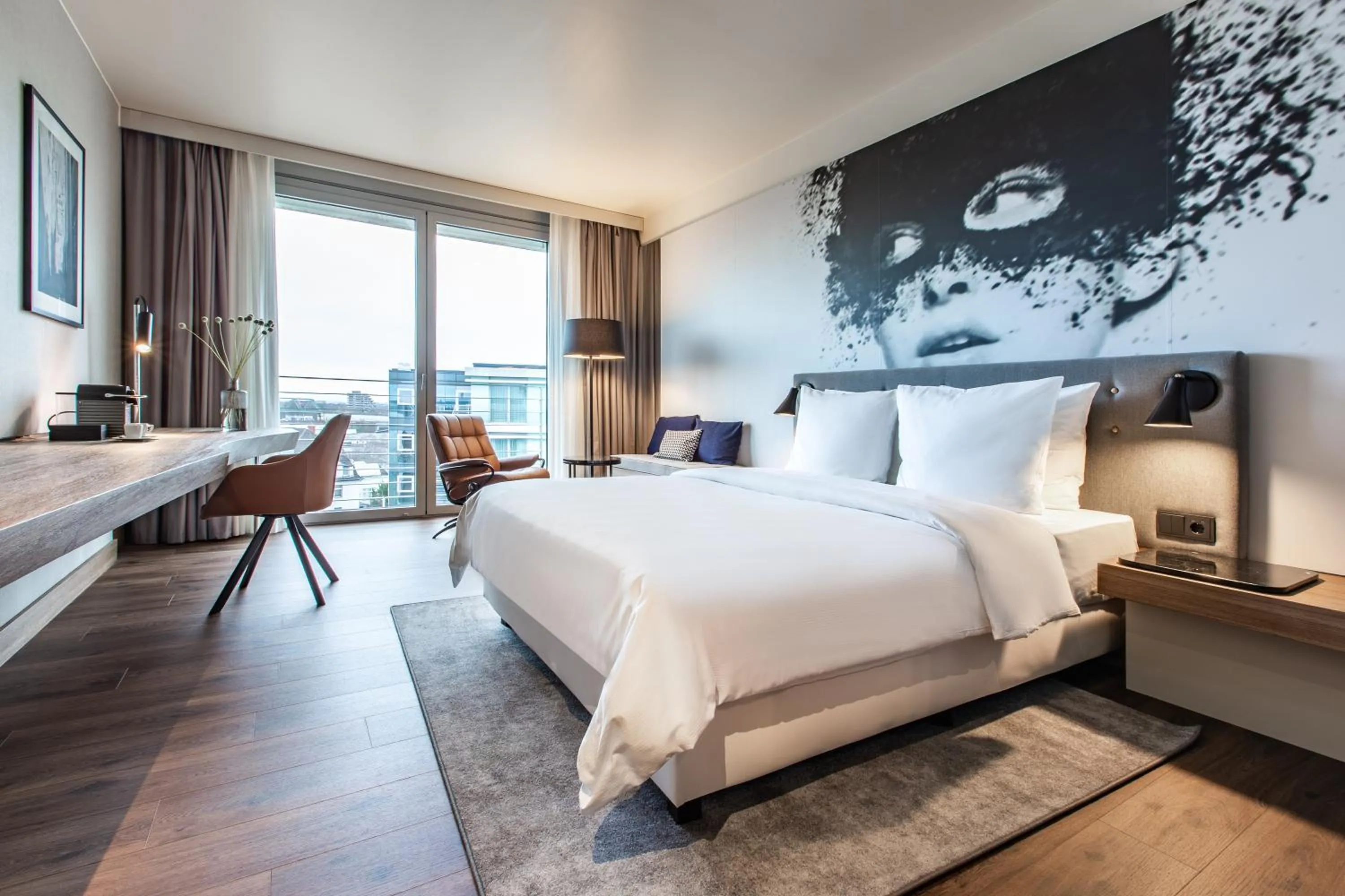 Photo of the whole room, Bed in Radisson Blu Hotel Köln