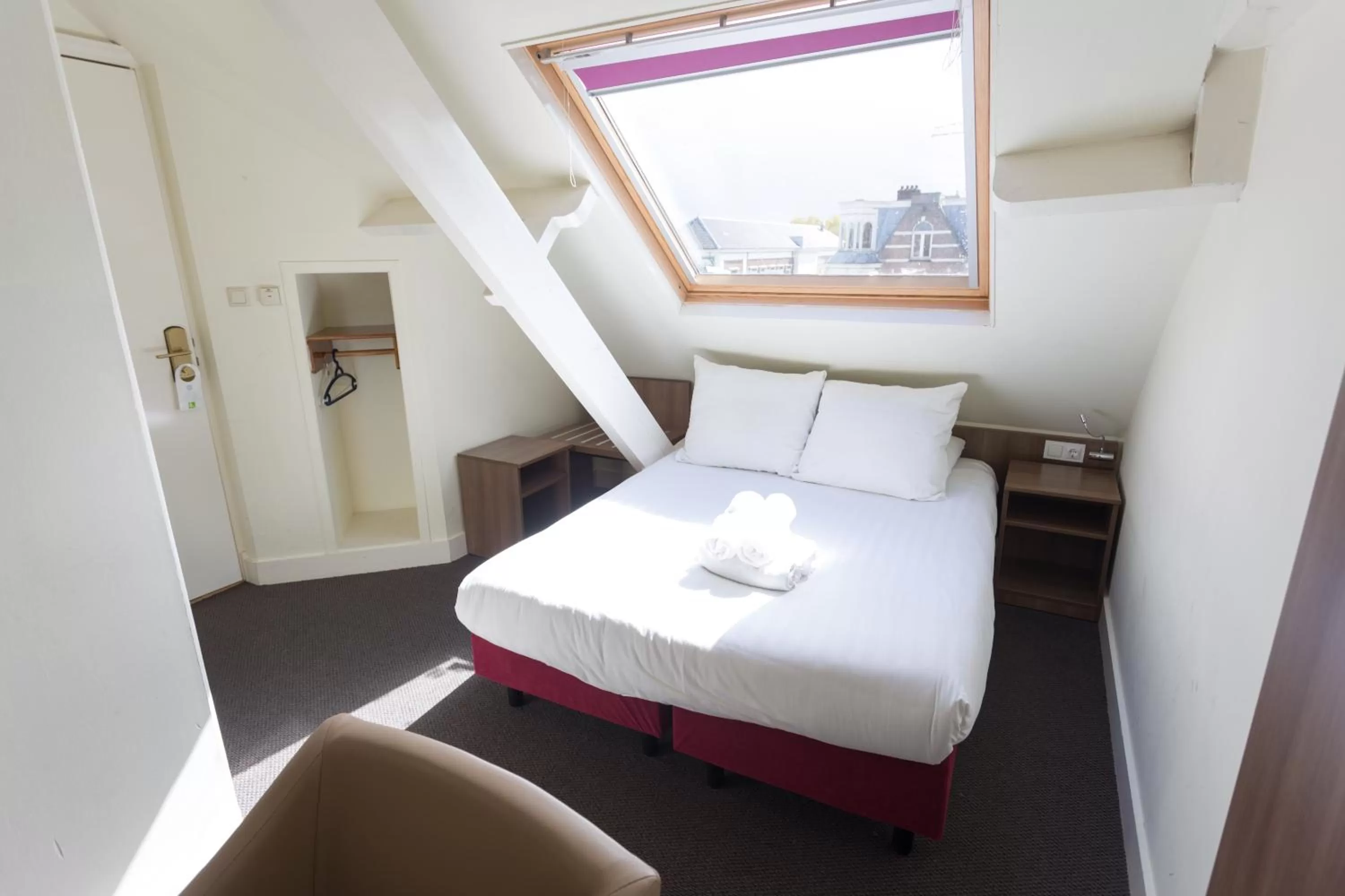 Superior Double Room with Bath in Hotel Park Plantage