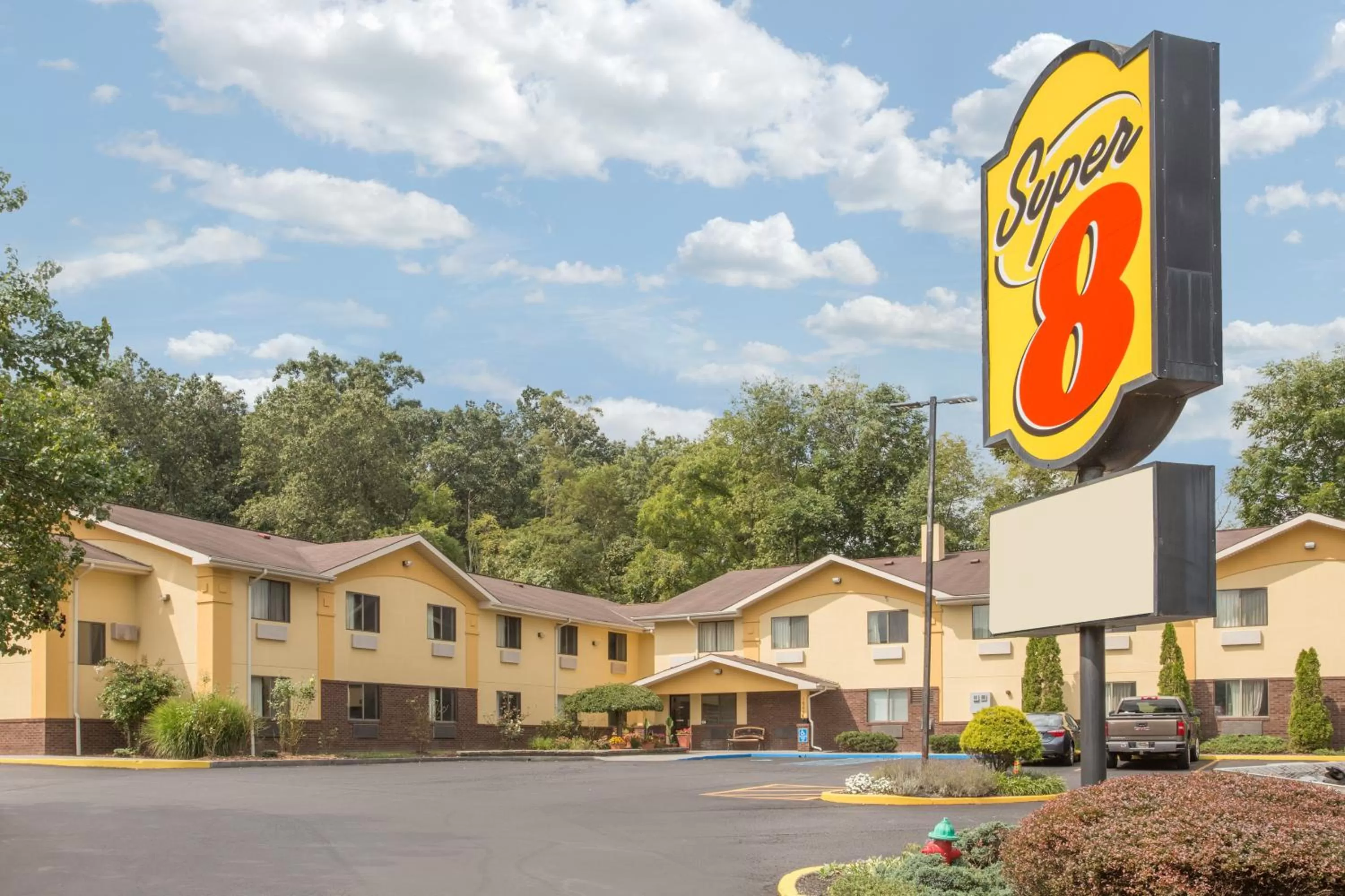 Property building in Super 8 by Wyndham Radford VA