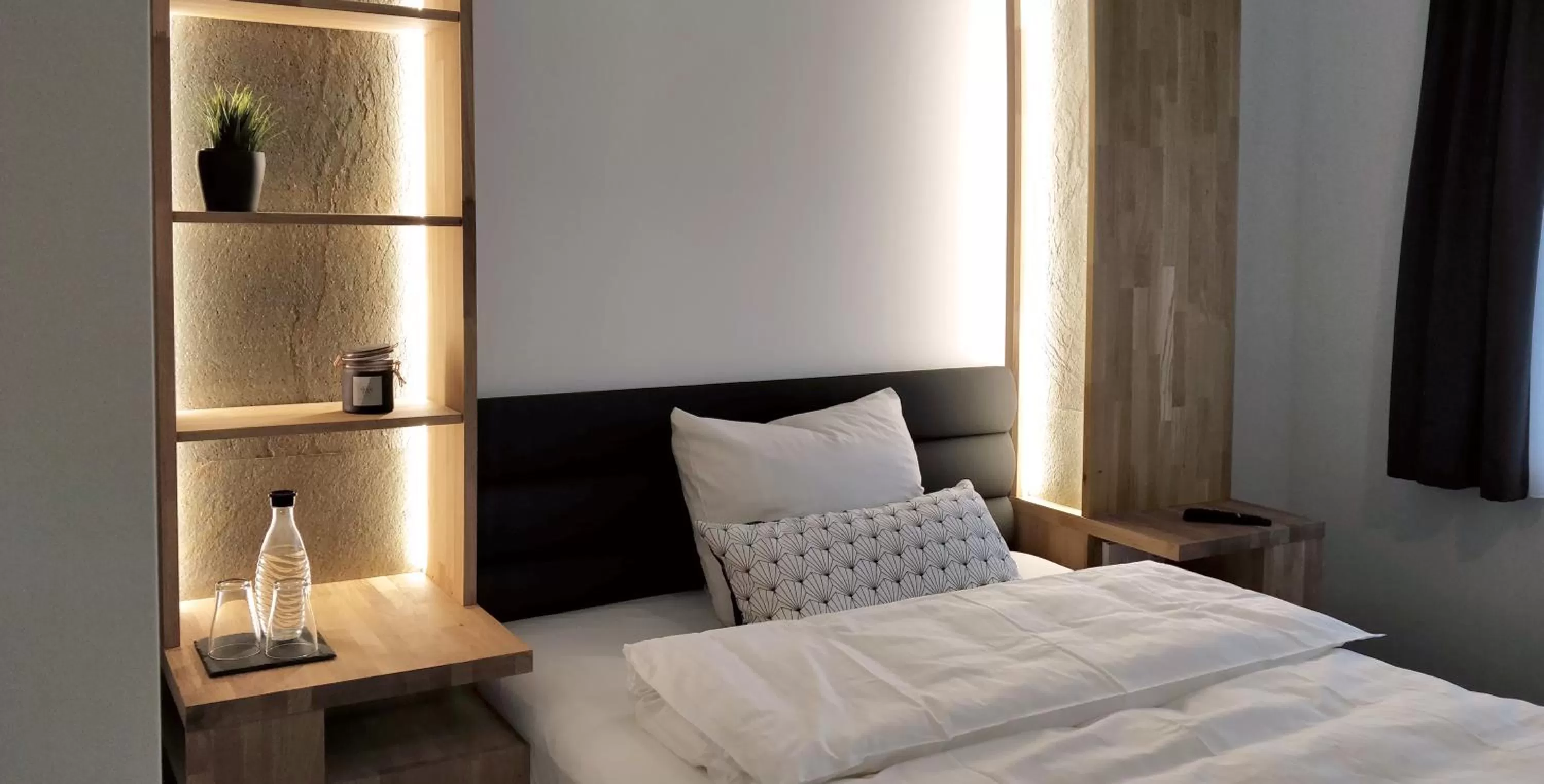 Photo of the whole room, Bed in Hotel Nachtquartier