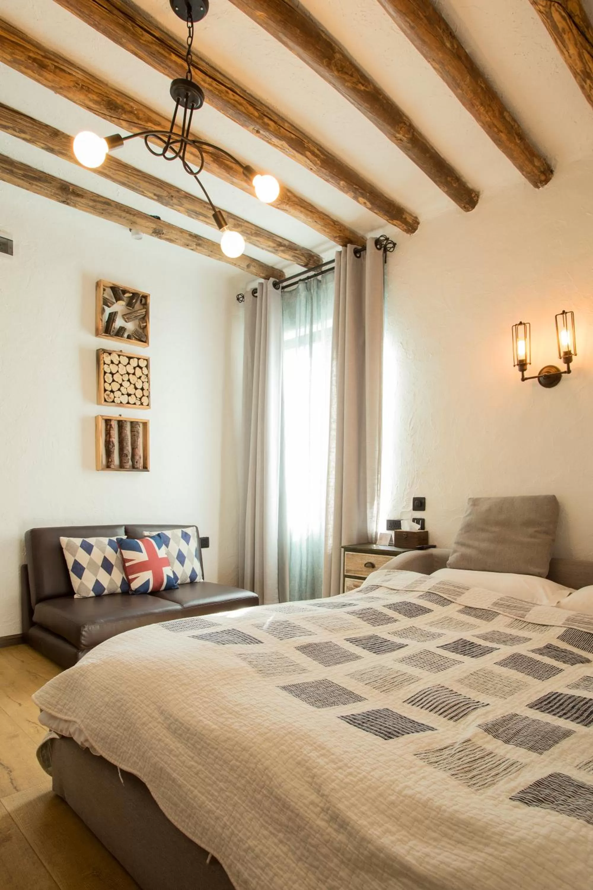 Bedroom, Bed in Hidden Hotel