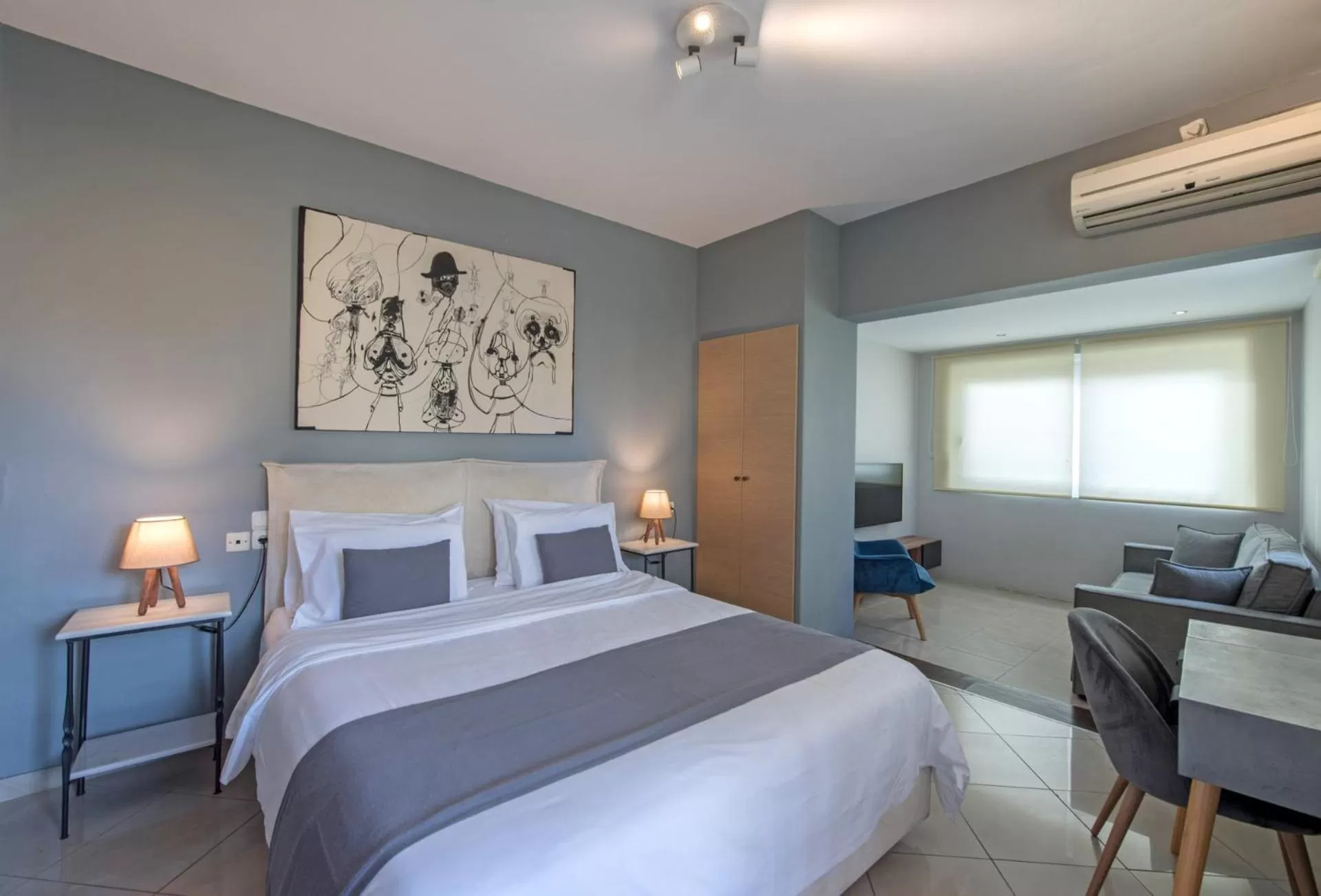 Bed in Kimon Hotel Athens