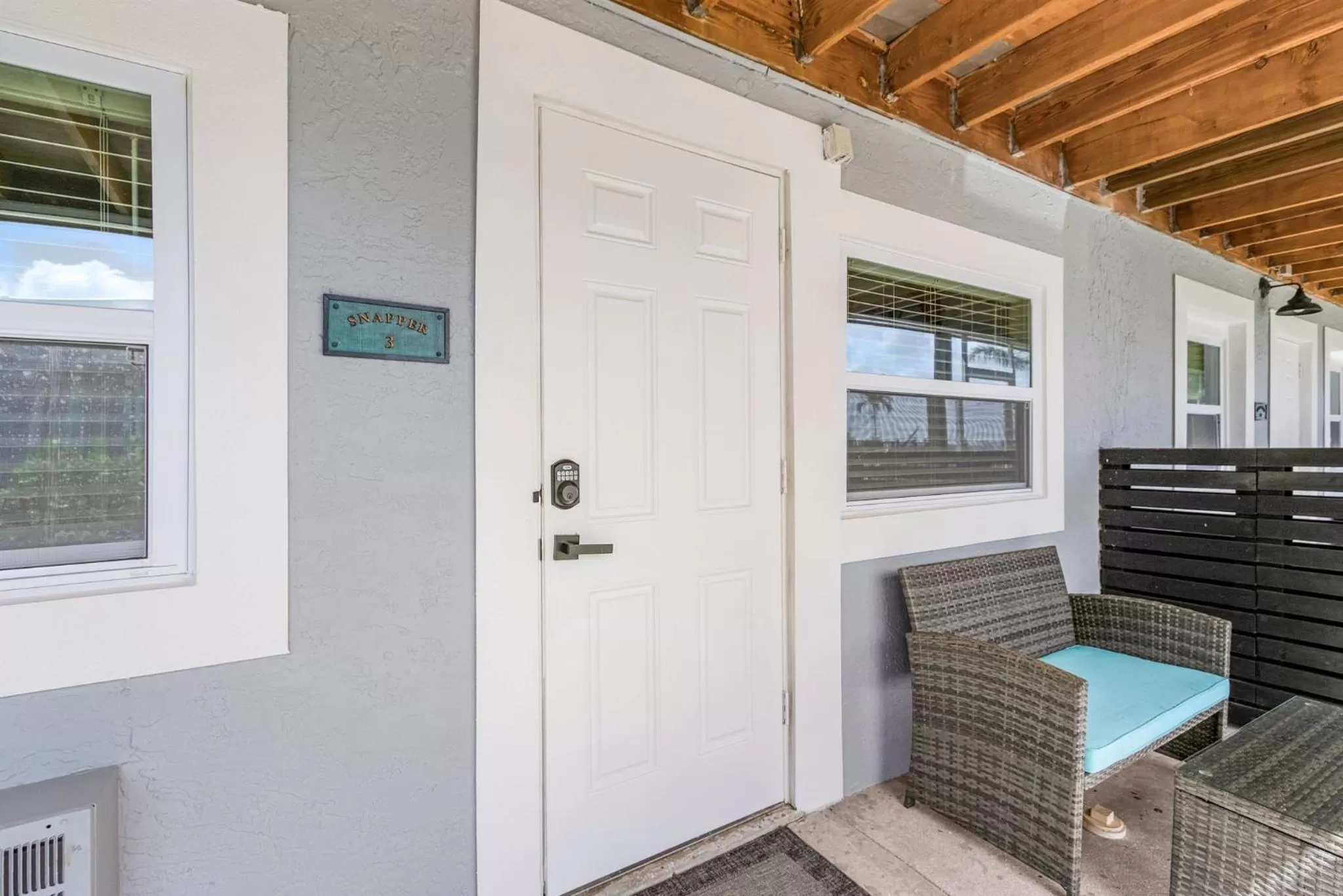 Patio in Matlacha on Shoreview