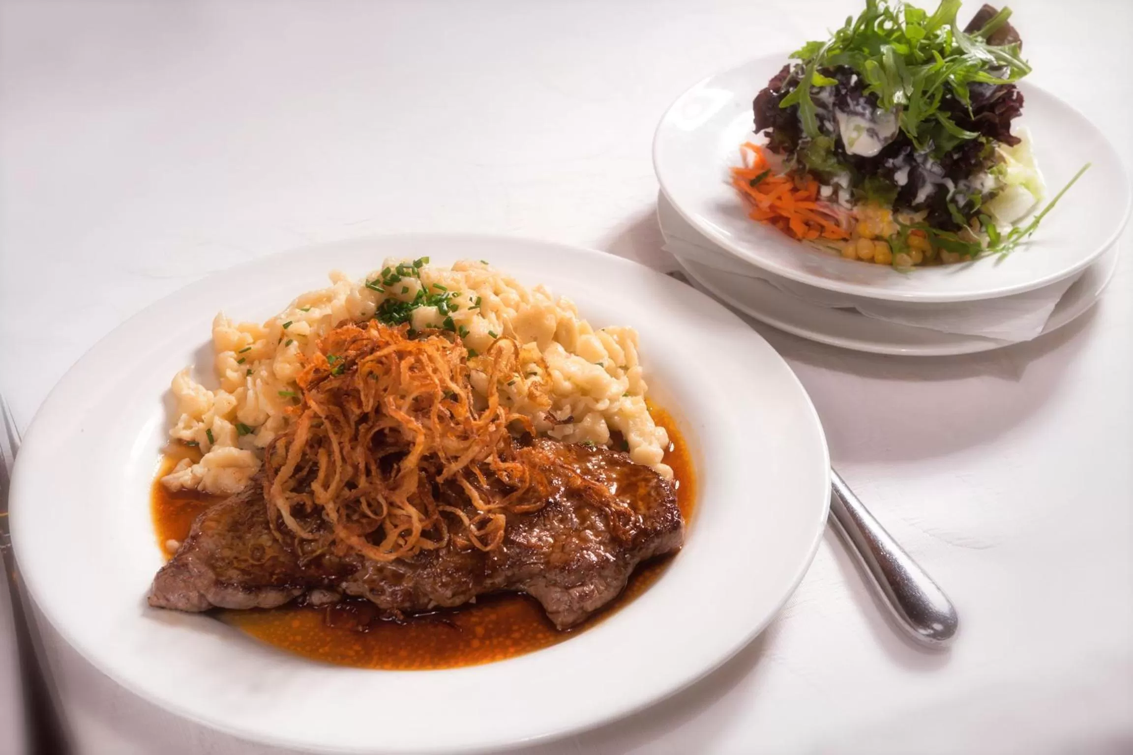 Food and drinks in Hotel Hachinger Hof