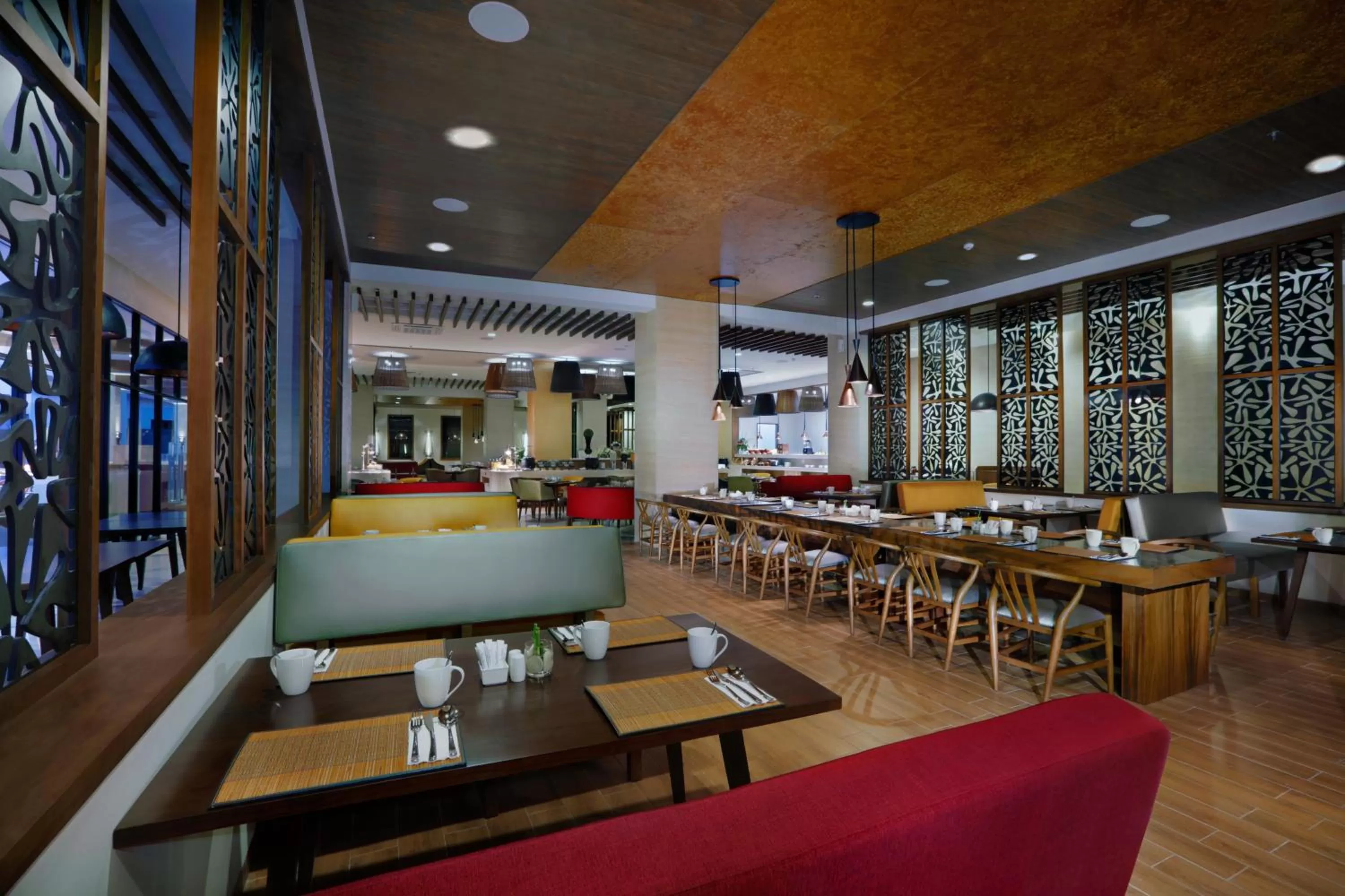 Restaurant/places to eat in The Alana Hotel and Conference Sentul City by ASTON