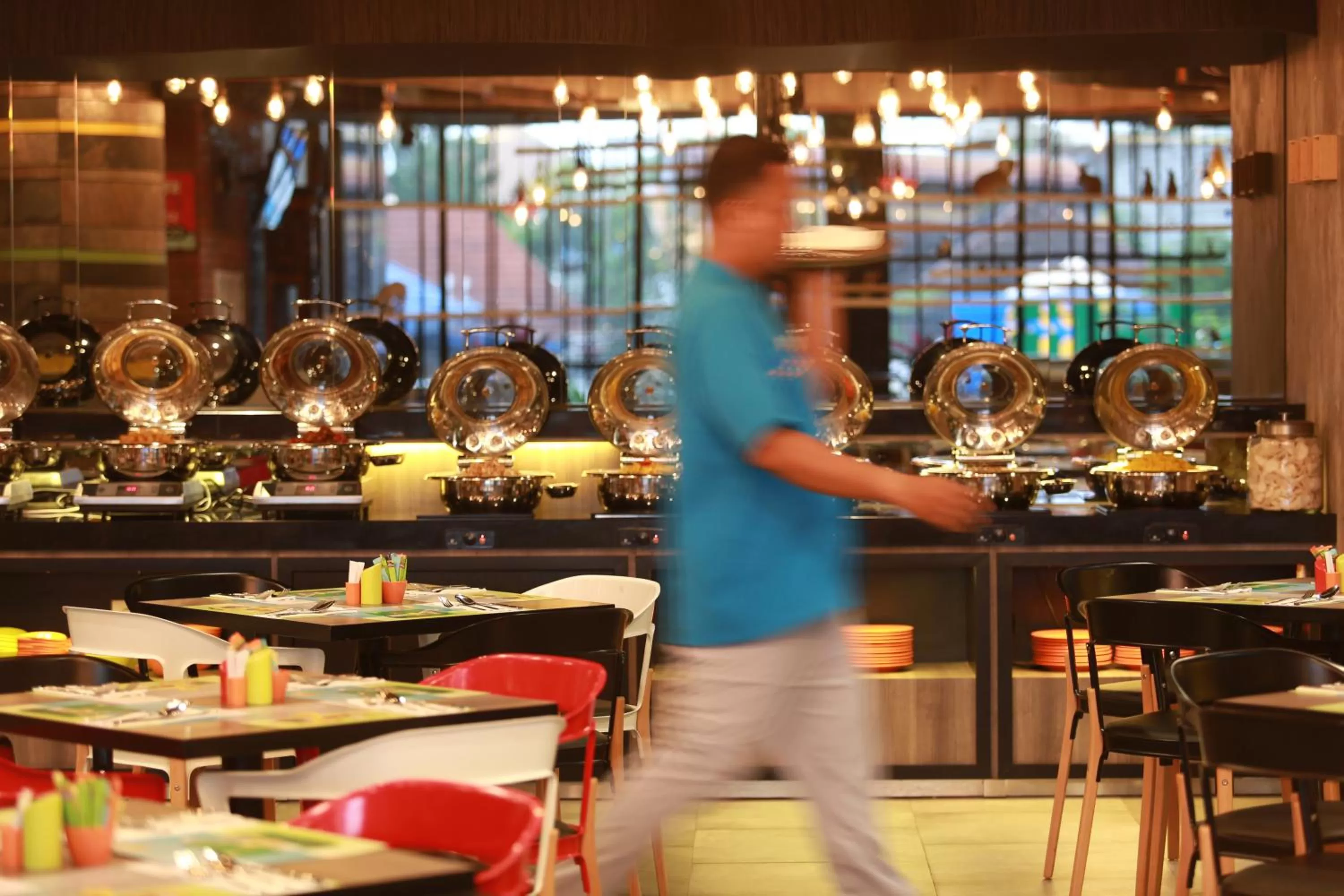 Restaurant/places to eat in Ibis Styles Makassar Sam Ratulangi