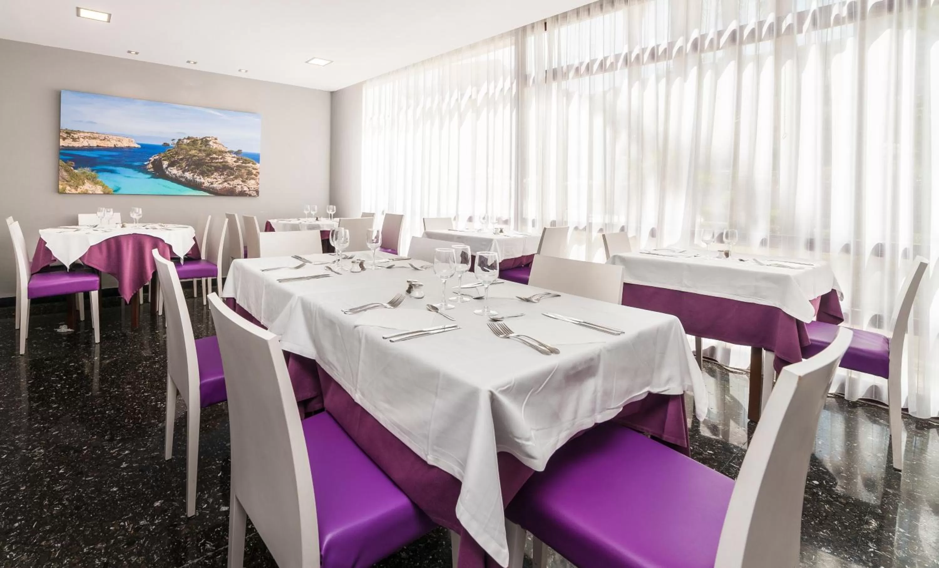 Restaurant/places to eat in Globales Palmanova