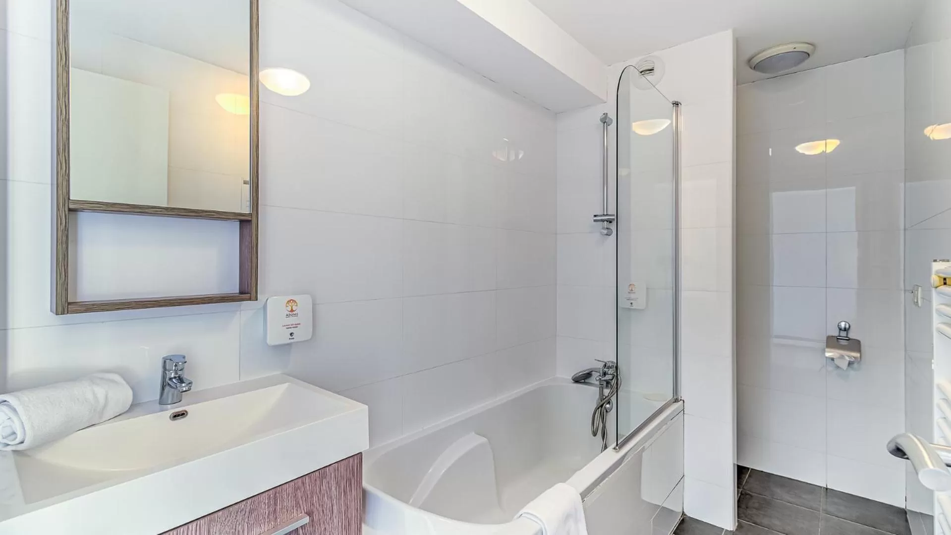 Bathroom in Vacancéole - Résidence Adriana