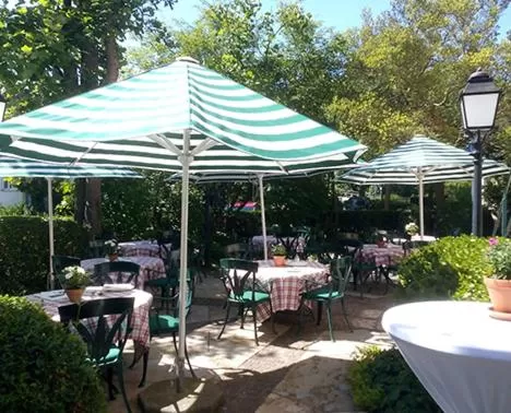 Restaurant/places to eat in Landhotel Hirsch