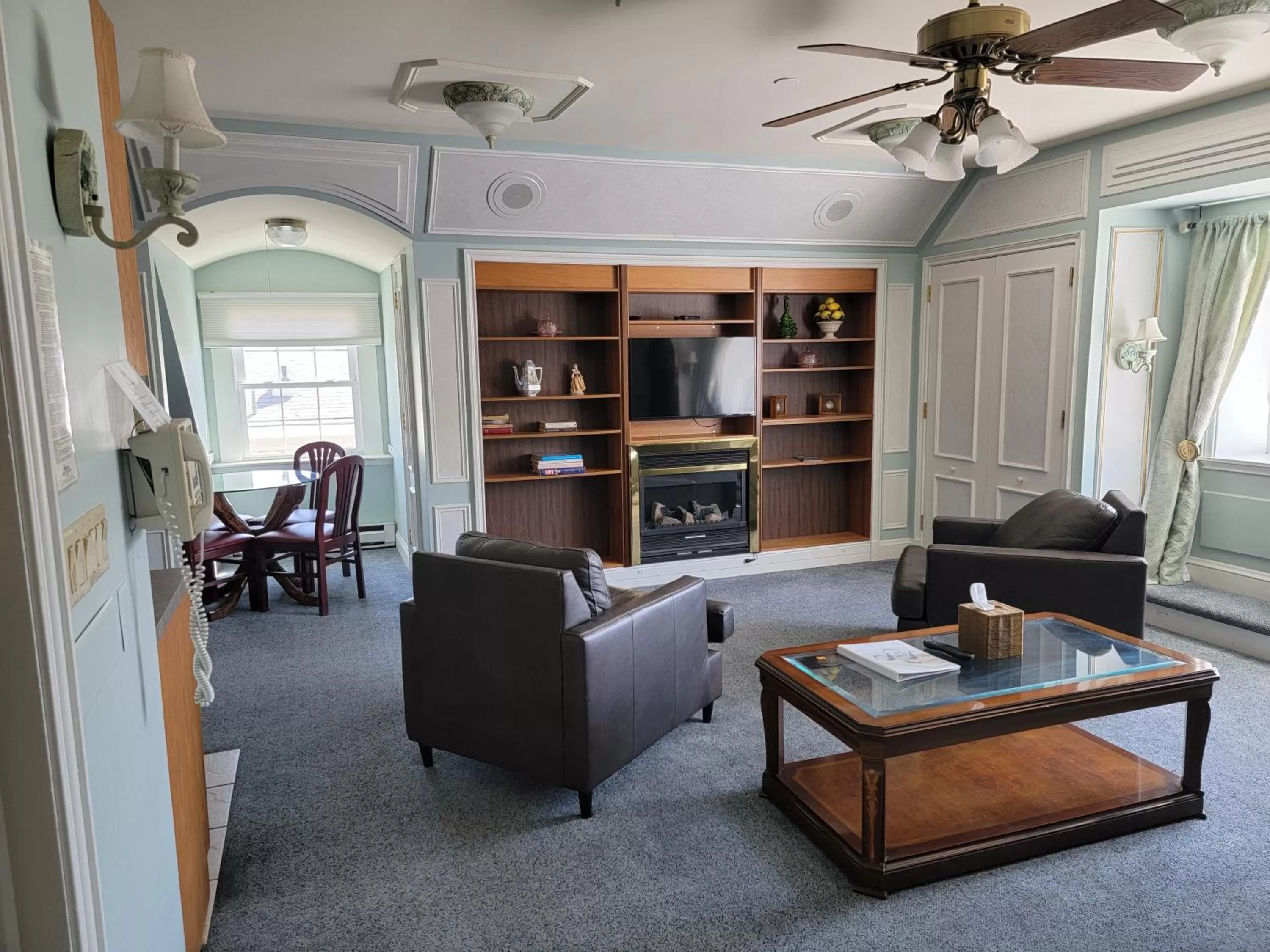 Living room, Seating Area in Lowell Inn