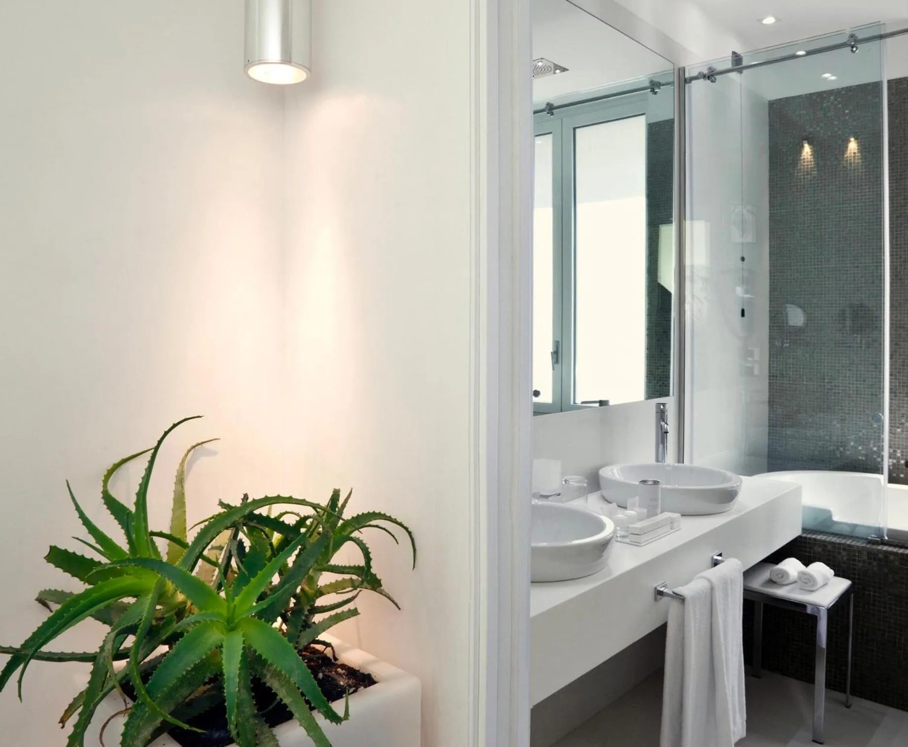 Bathroom in LHP Hotel Santa Margherita Palace & SPA