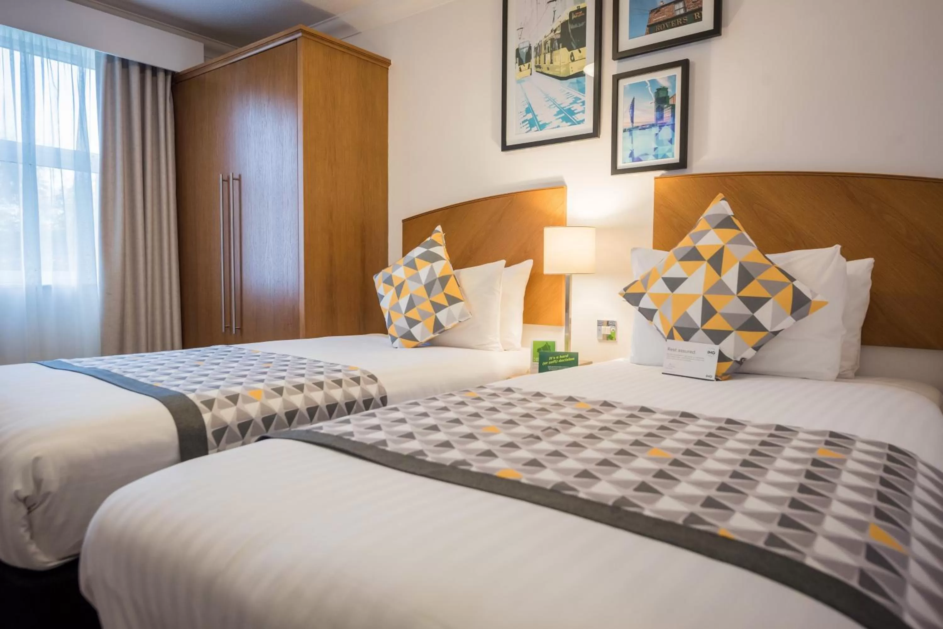 Photo of the whole room, Bed in Holiday Inn Manchester West by IHG