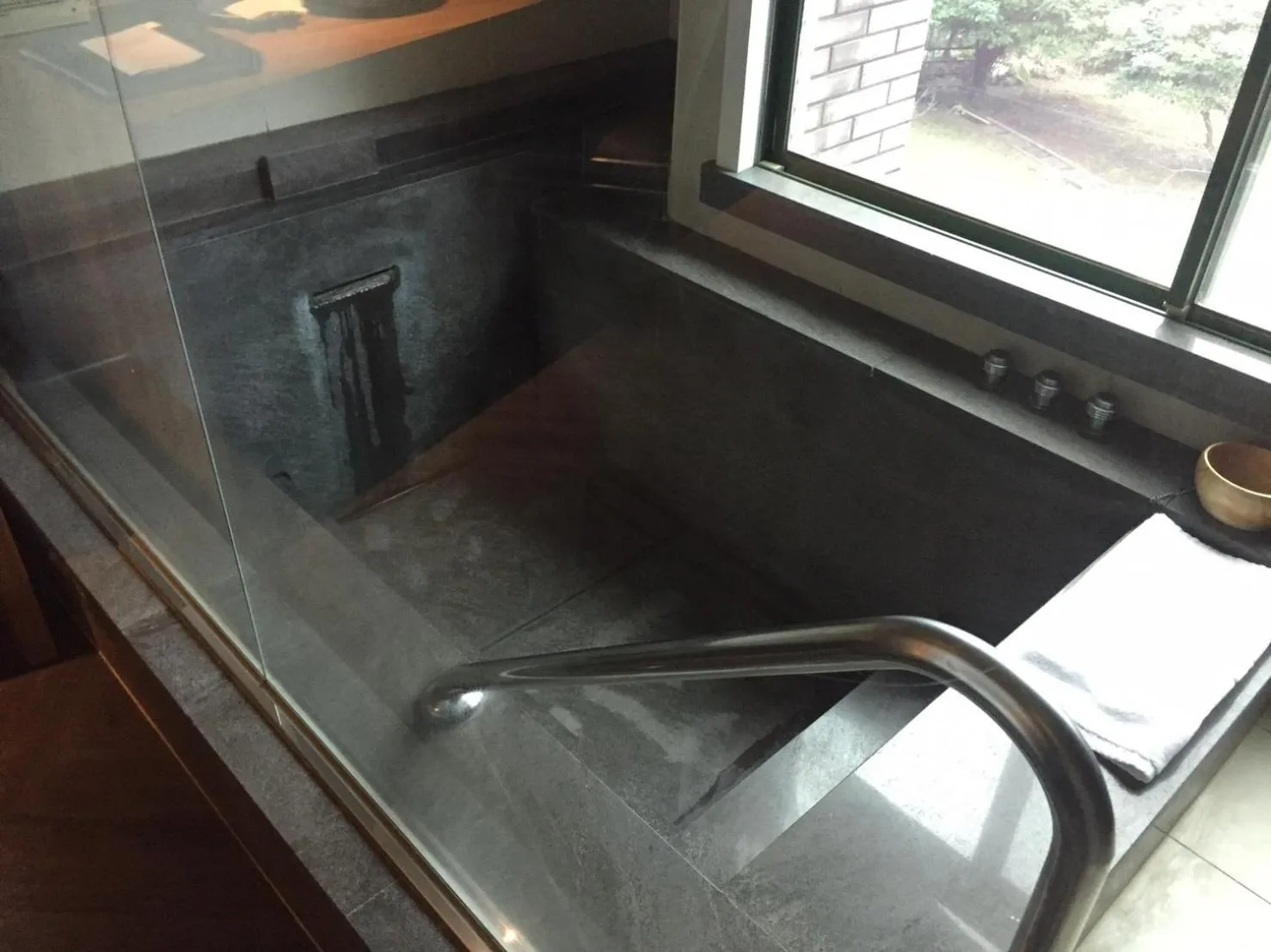 Hot Spring Bath in Yang Ming Shan Tien Lai Resort & Spa