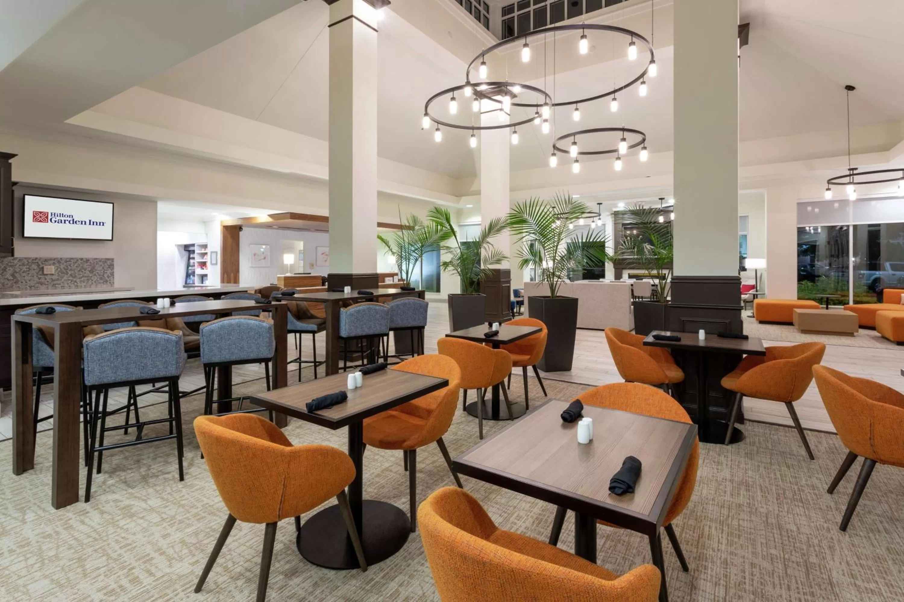 Restaurant/places to eat in Hilton Garden Inn Minneapolis/Bloomington