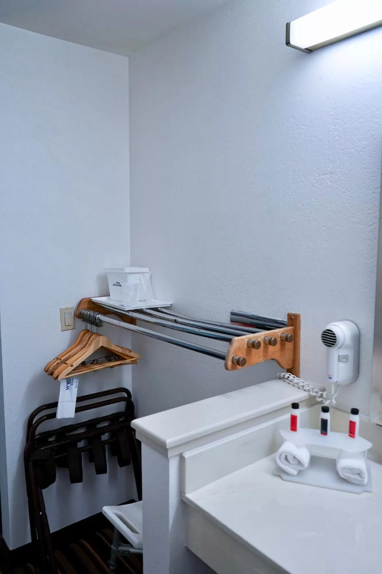 Howard Johnson by Wyndham Salinas