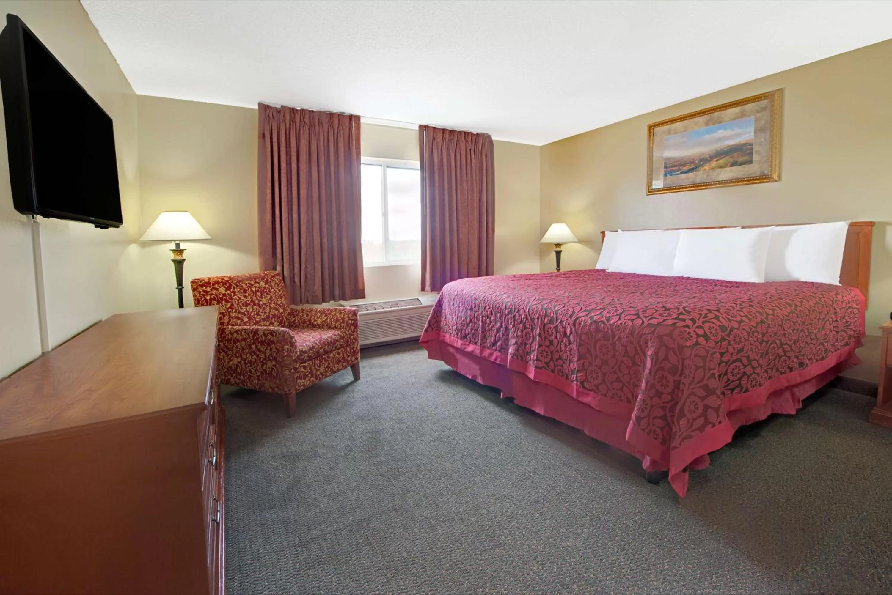 One-Bedroom Executive King Suite - Non-Smoking in Days Inn by Wyndham St. Louis/Westport MO