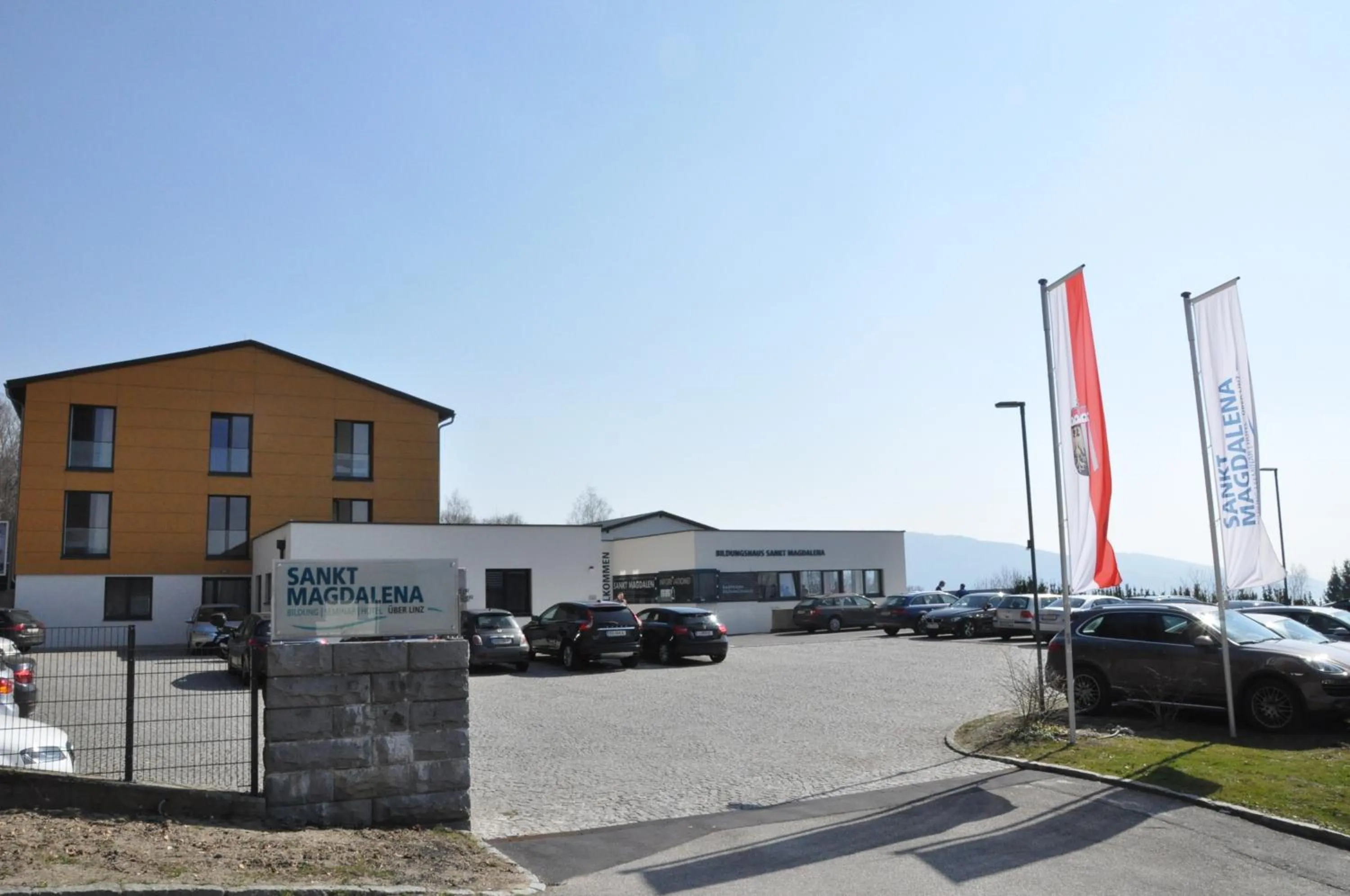 Property building in Sankt Magdalena