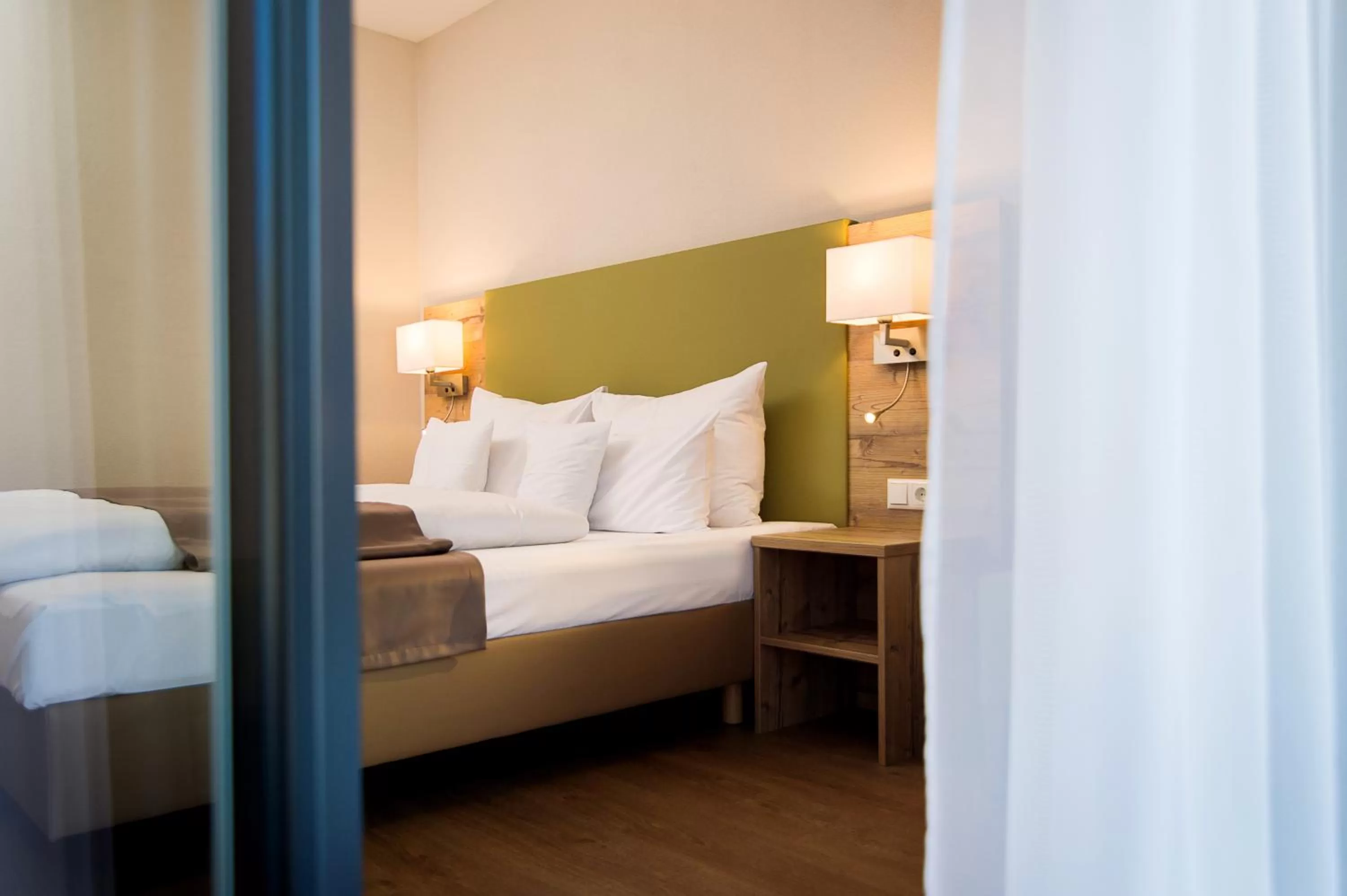 Bed in Hotel-Gasthof Neue Post