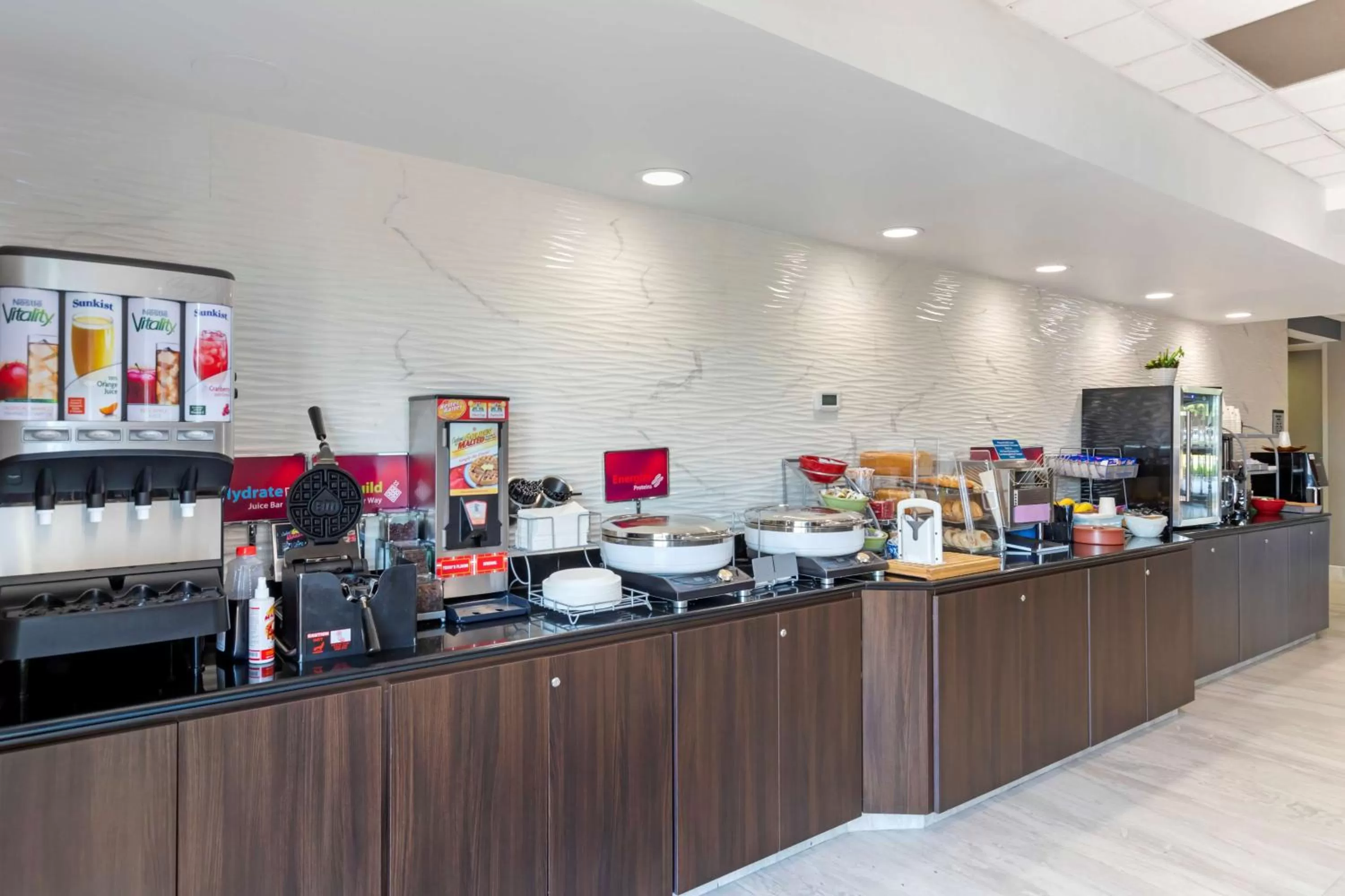 Breakfast in Best Western Plus McAllen Airport Hotel