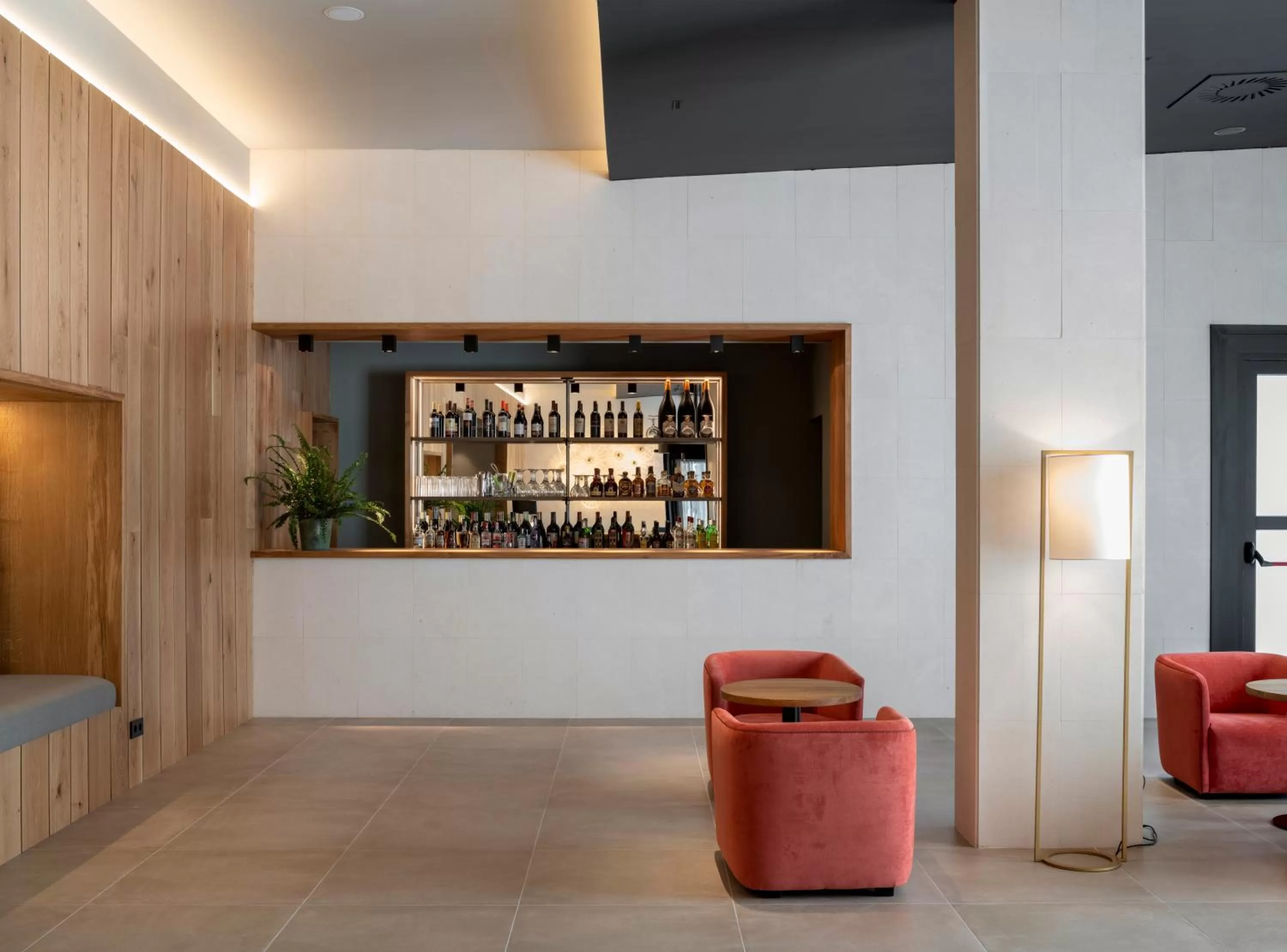 Lounge or bar in Hotel Ciudad de Logroño