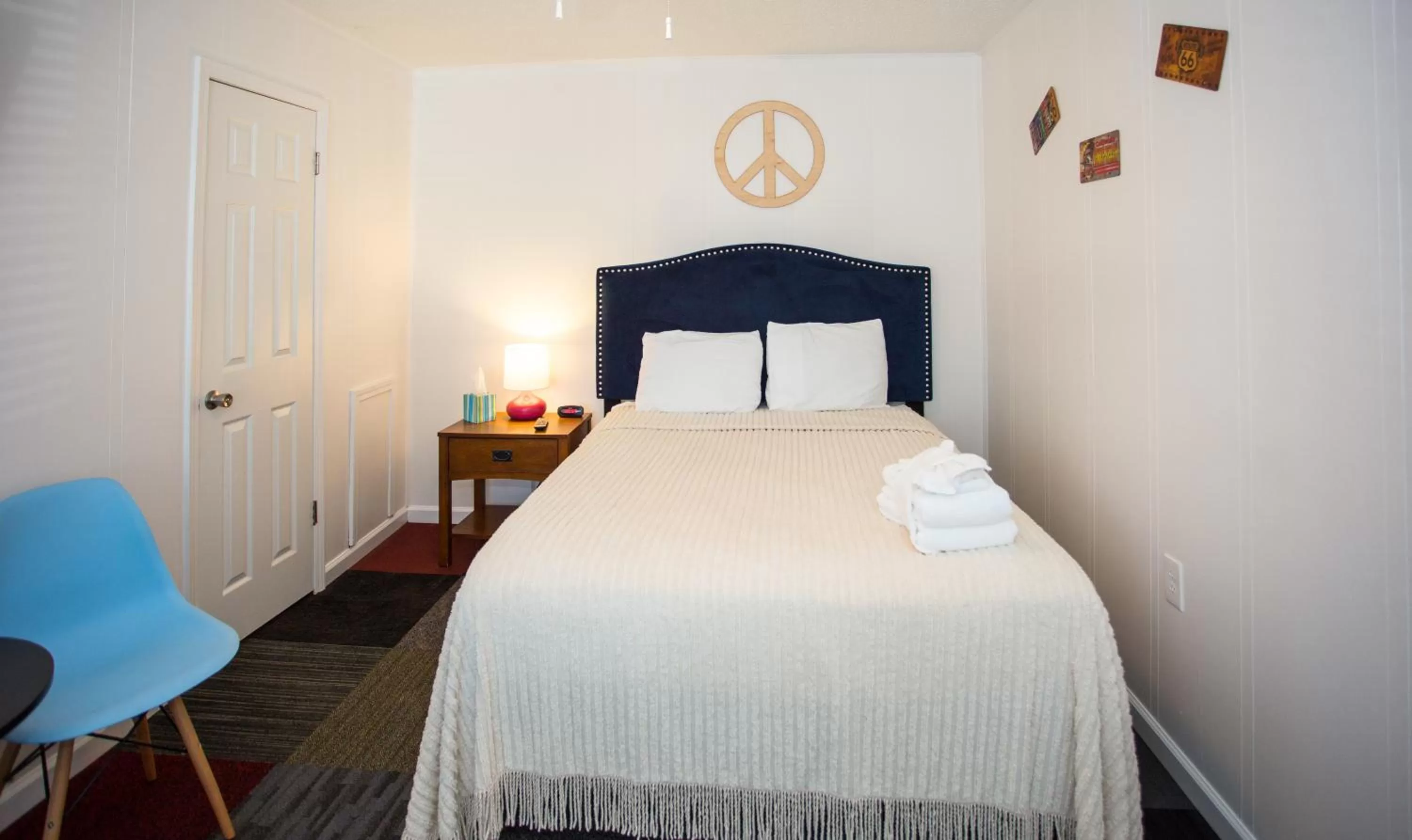 Bedroom, Bed in Sunset Motel