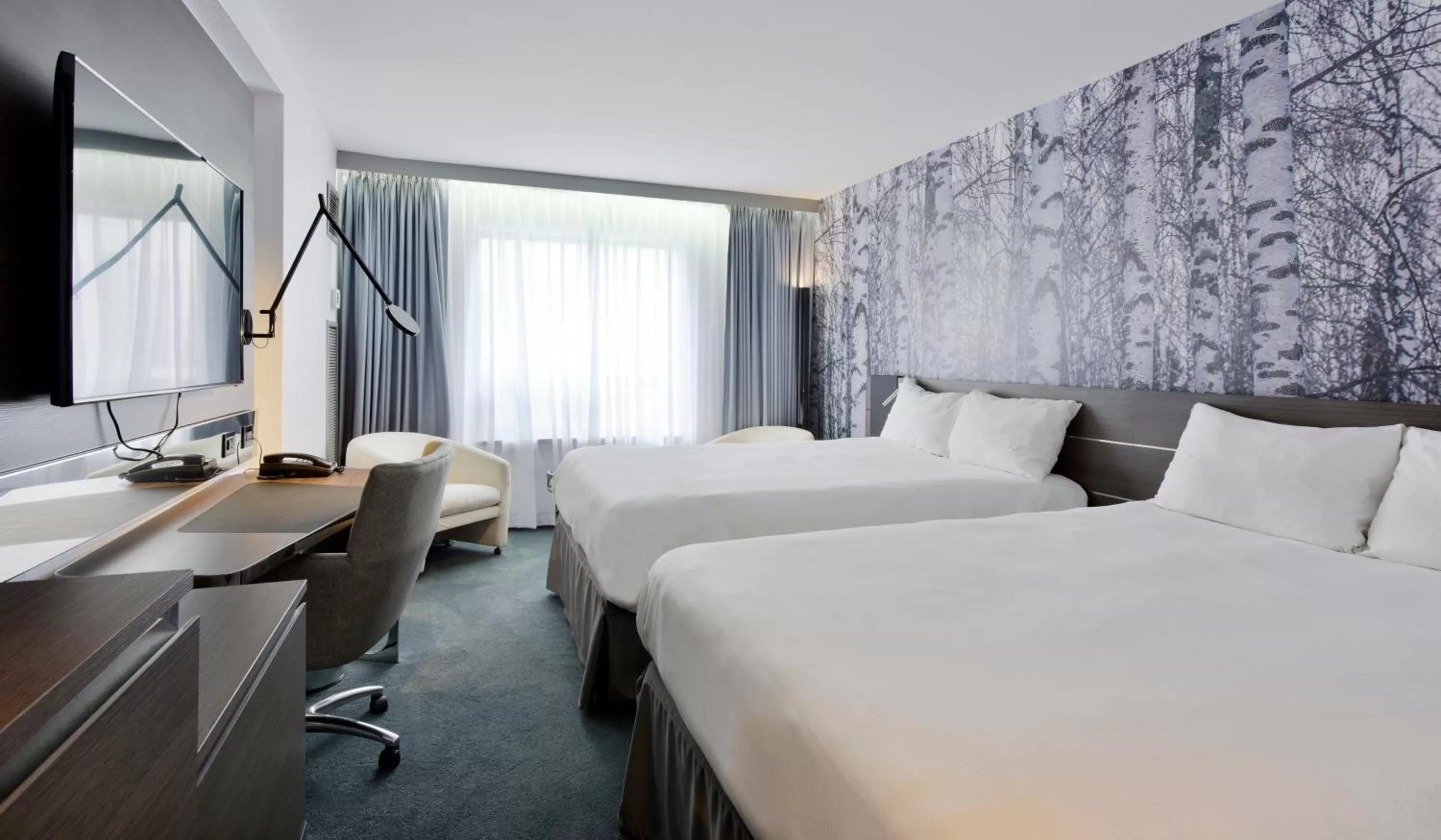 Photo of the whole room, Bed in Novotel Ottawa City Centre Hotel