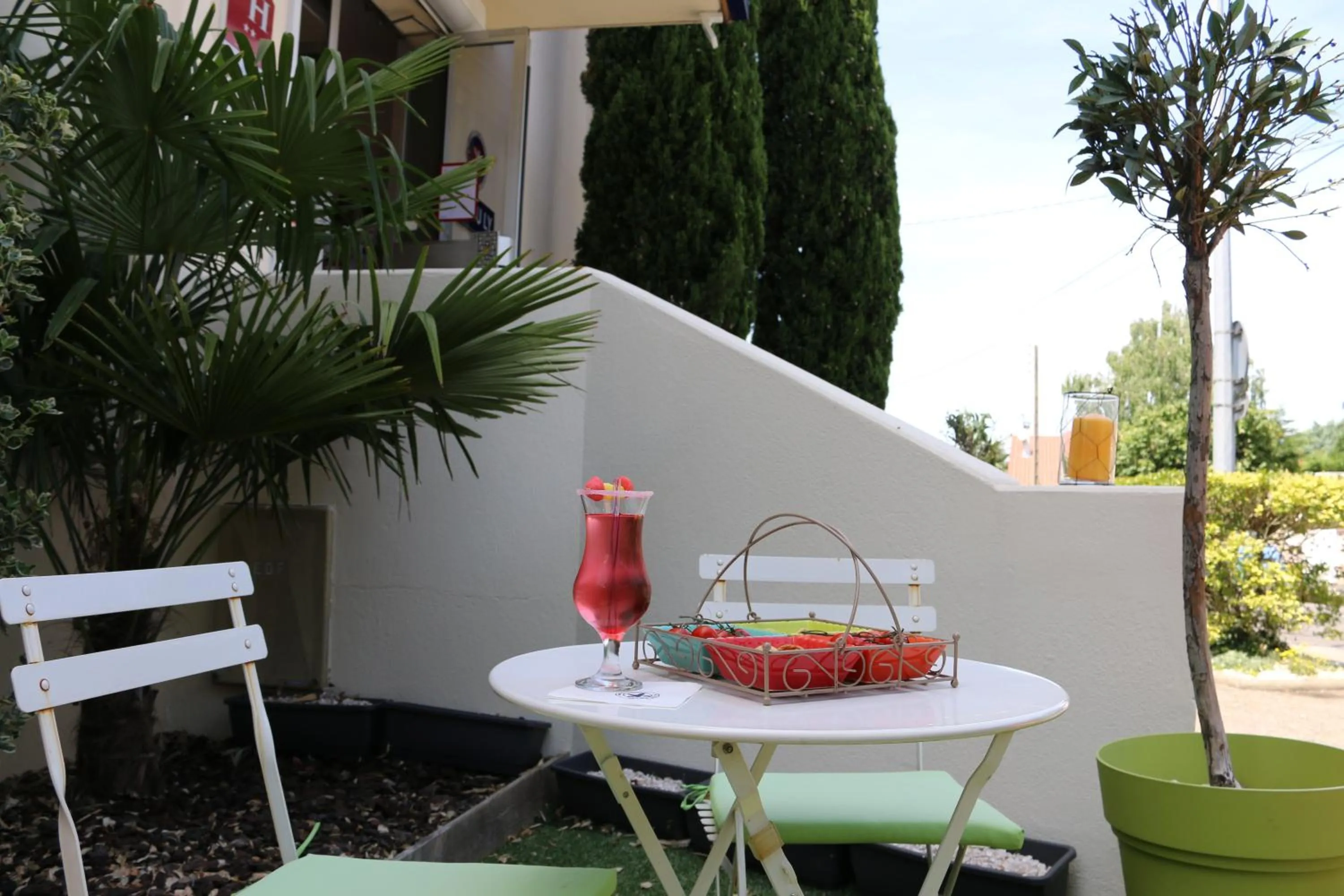 Patio in The Originals City, Hôtel Dau Ly, Lyon Est