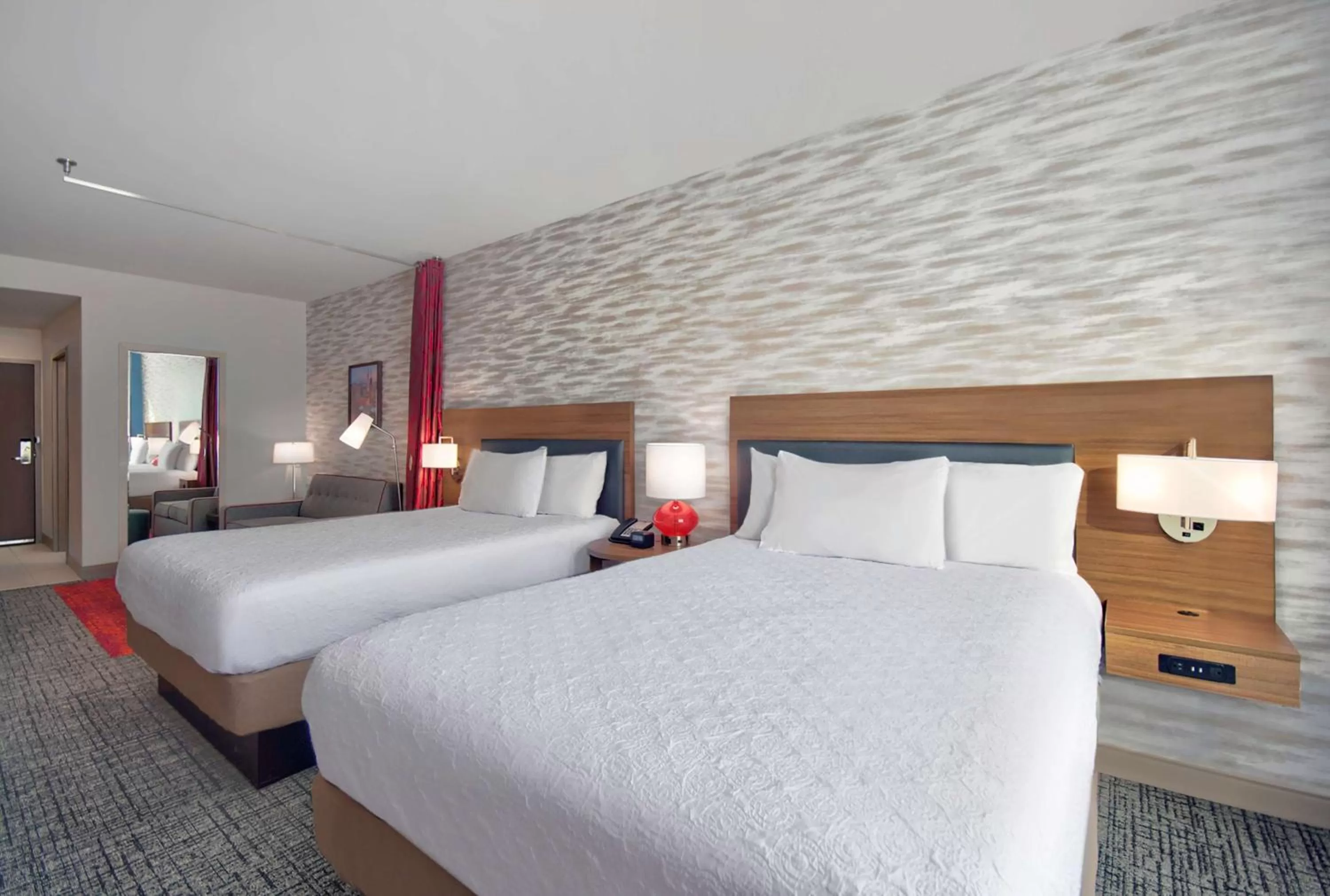 Bed in Home2 Suites By Hilton Whitestown - Indianapolis Northwest