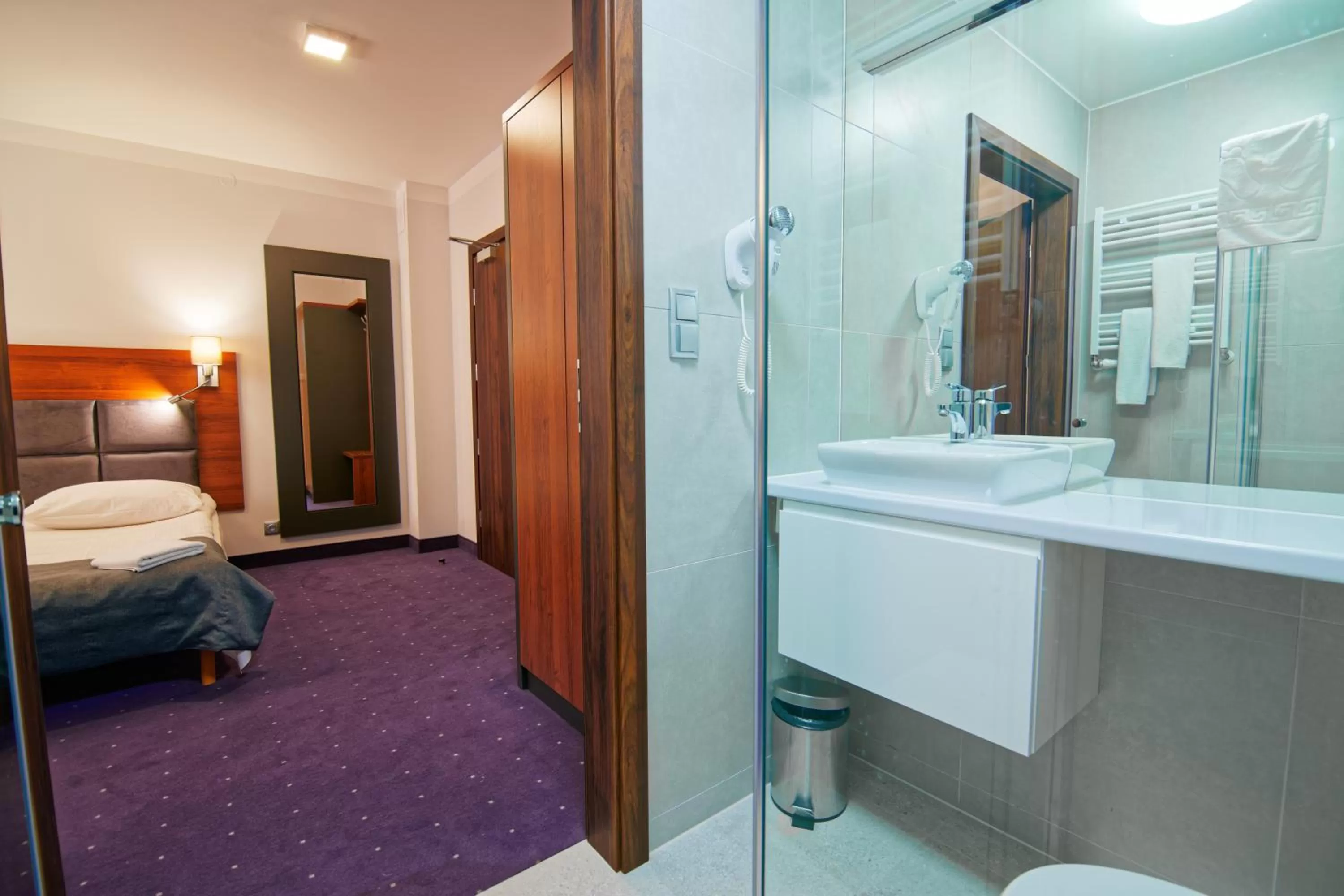 Bathroom, Bed in Best Western Plus Hotel Olsztyn Old Town